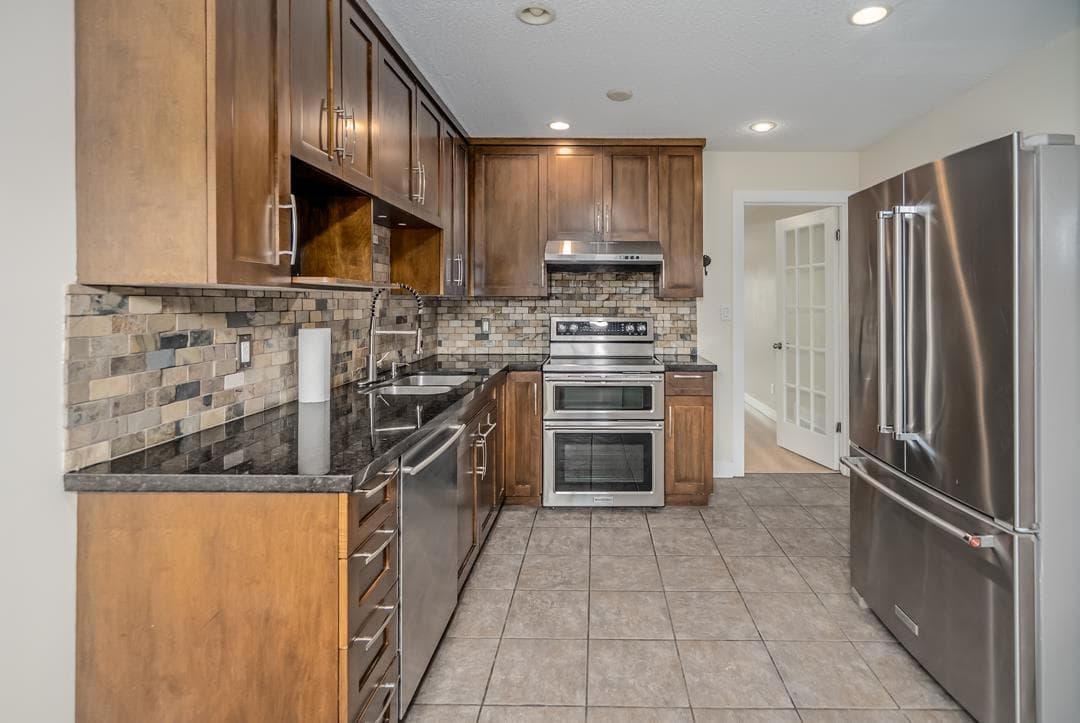 8540 Calder Road, Richmond, V7C 3P2 — photo 5