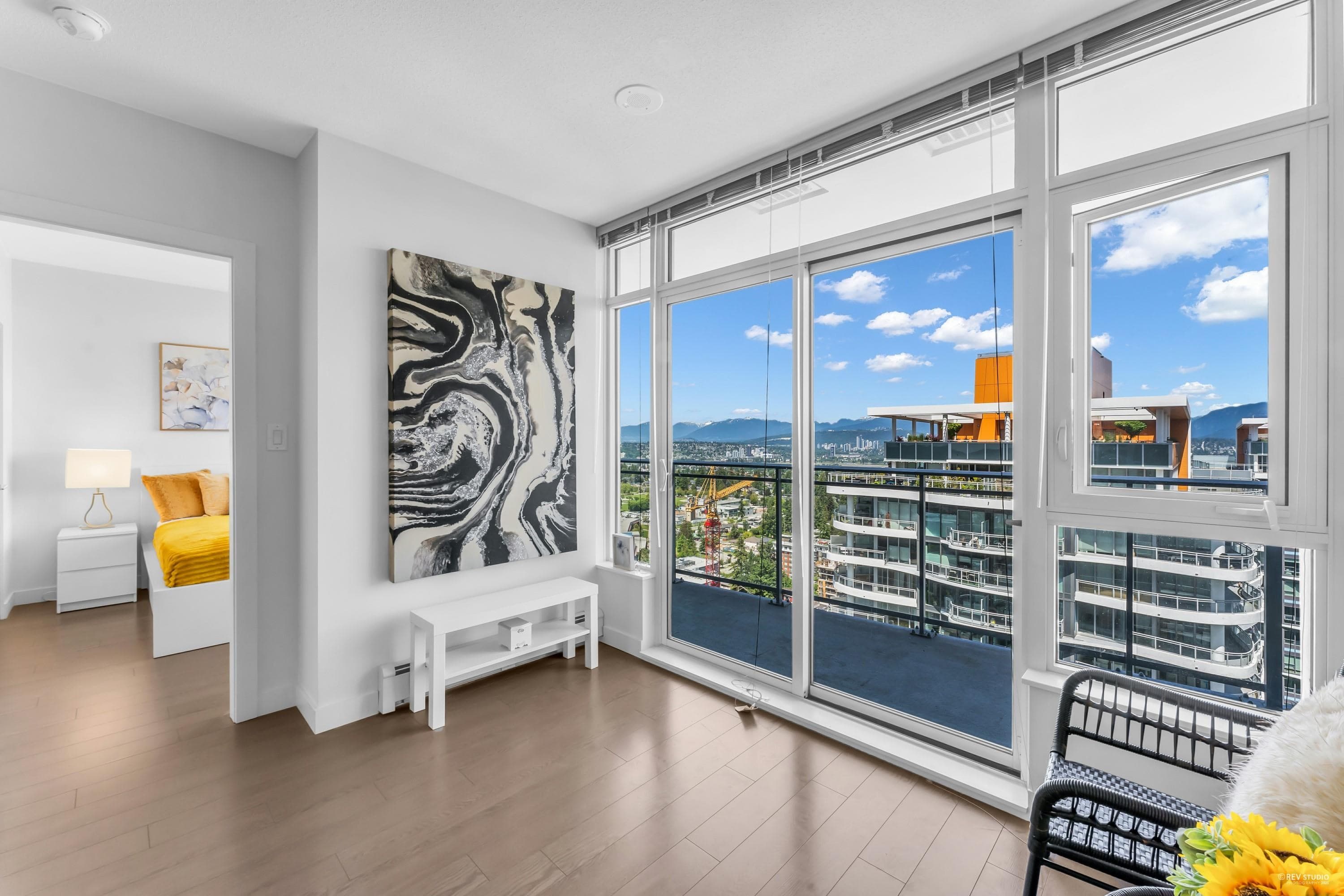 2602 - 13308 Central Avenue, Surrey, V3T 0M4 — photo 2