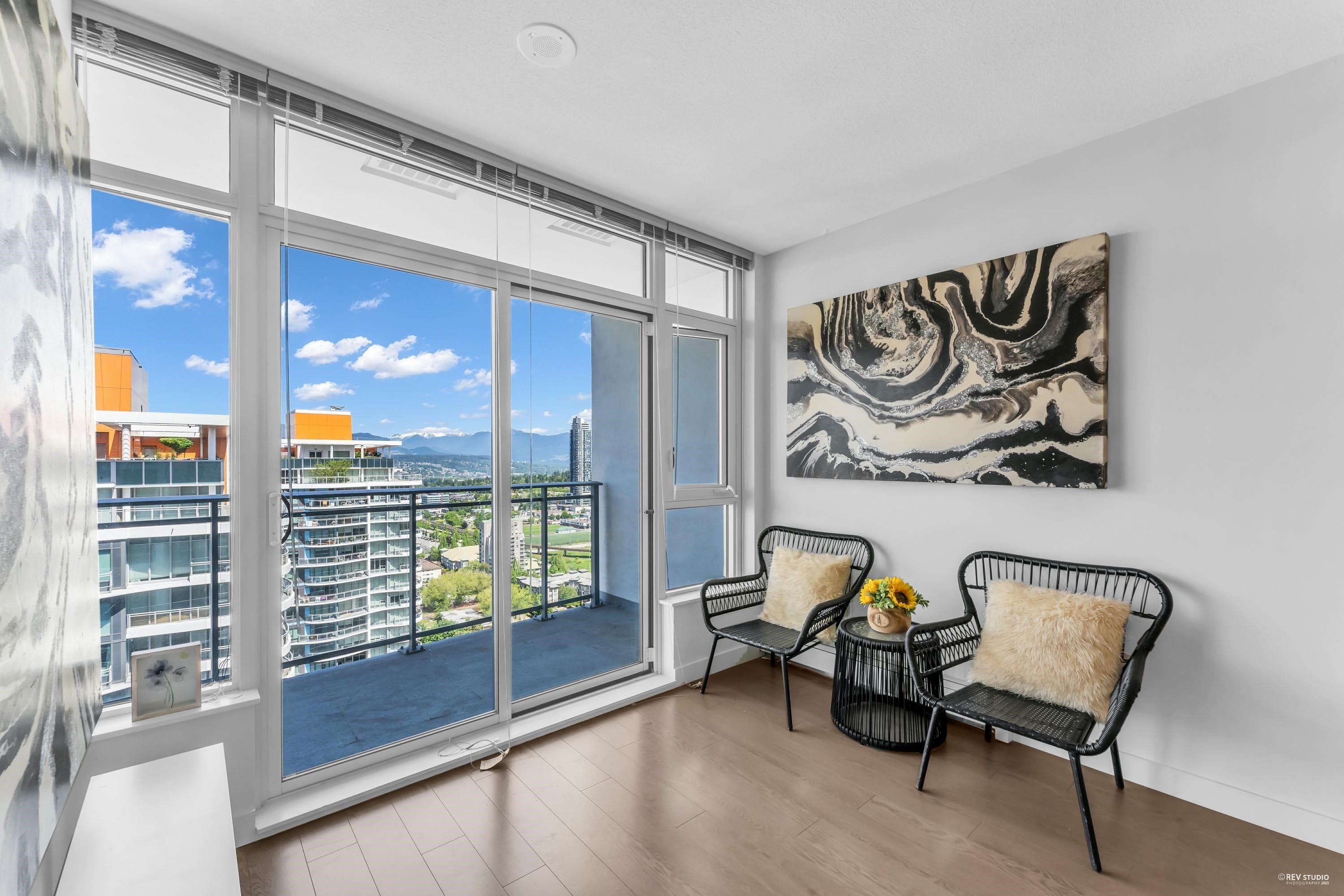 2602 - 13308 Central Avenue, Surrey, V3T 0M4 — photo 3