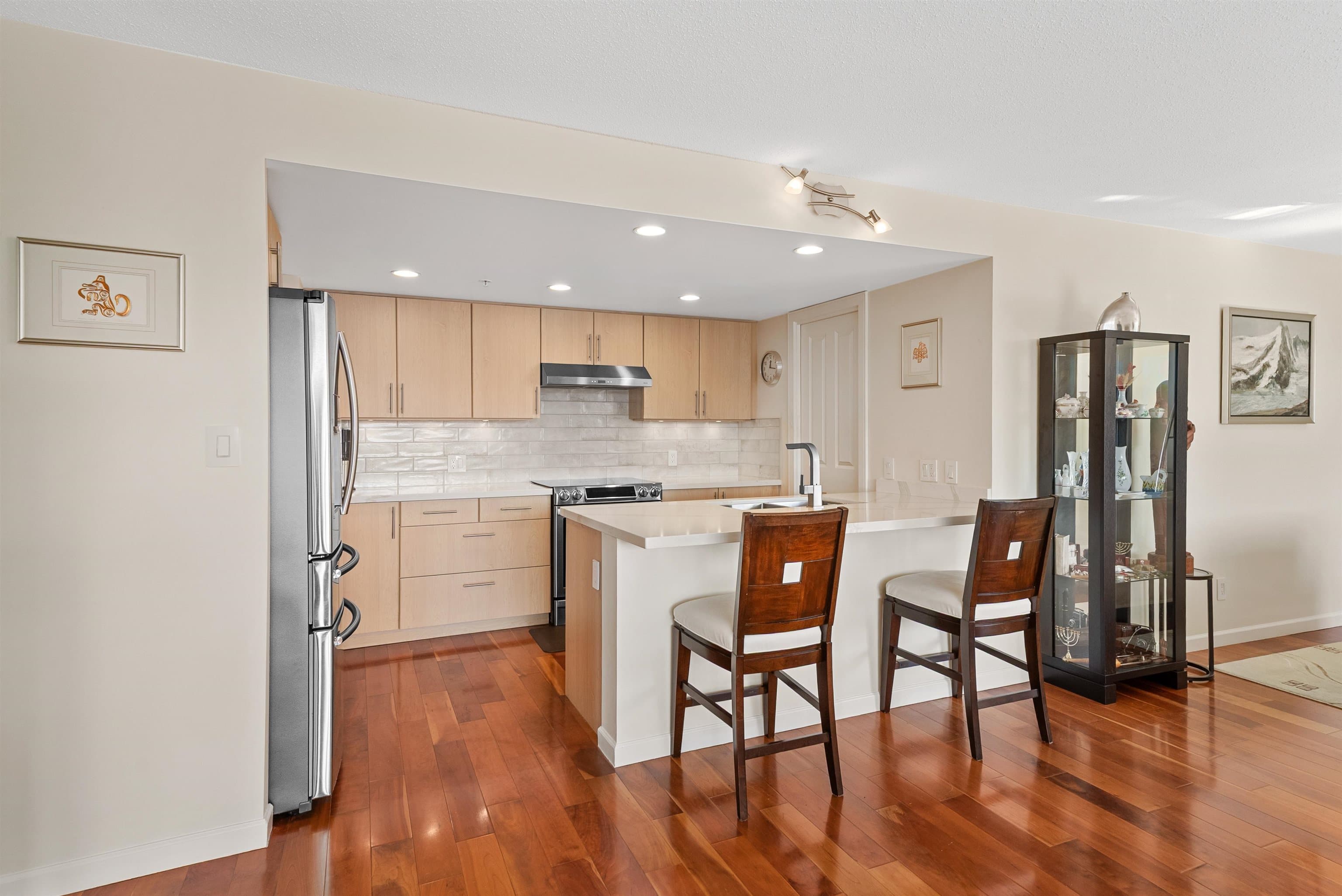 2103 - 290 Newport Drive, Port Moody, V3H 5N2 — photo 5
