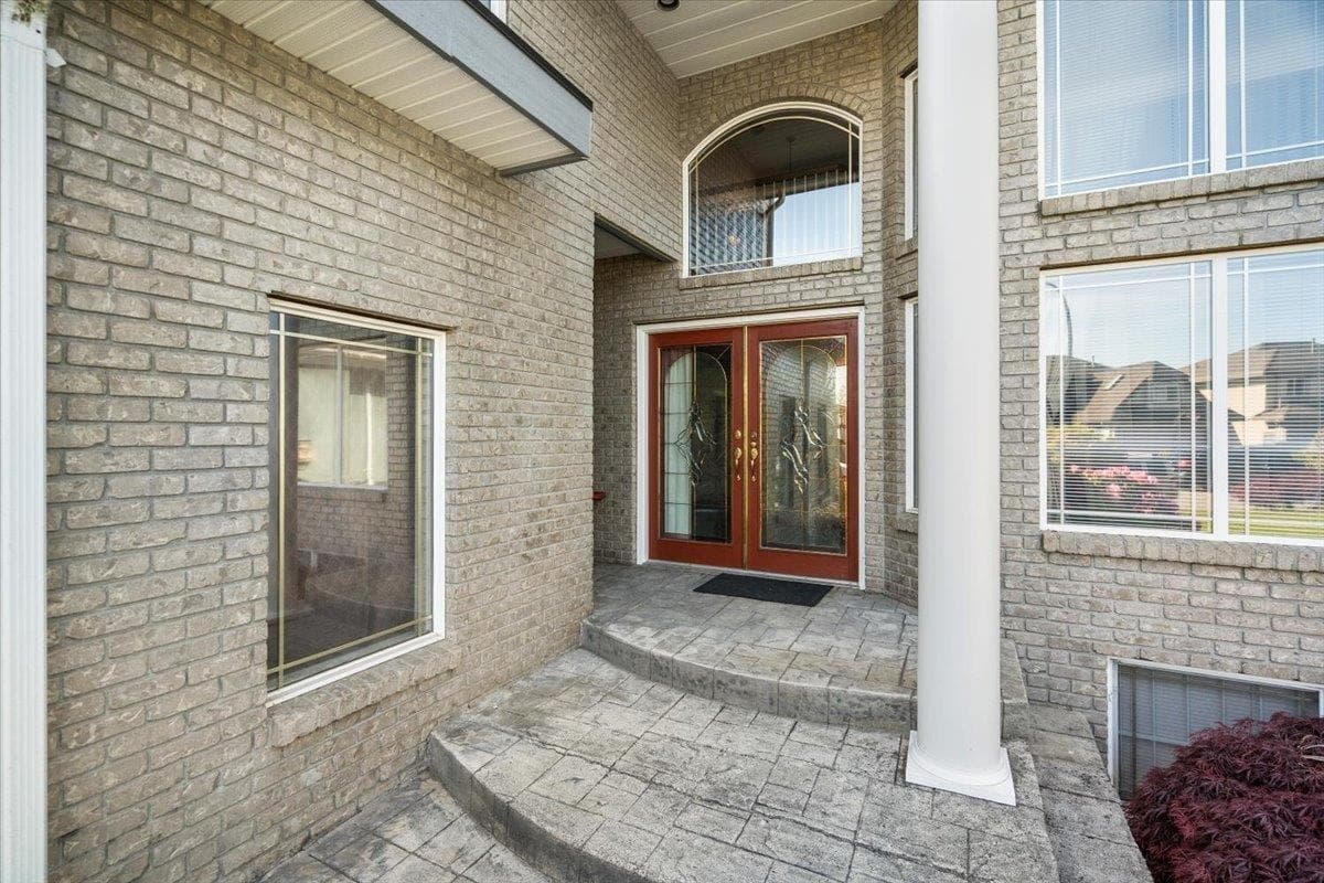 10413 Tamarack Crescent, Maple Ridge, V2W 1B3 — photo 3