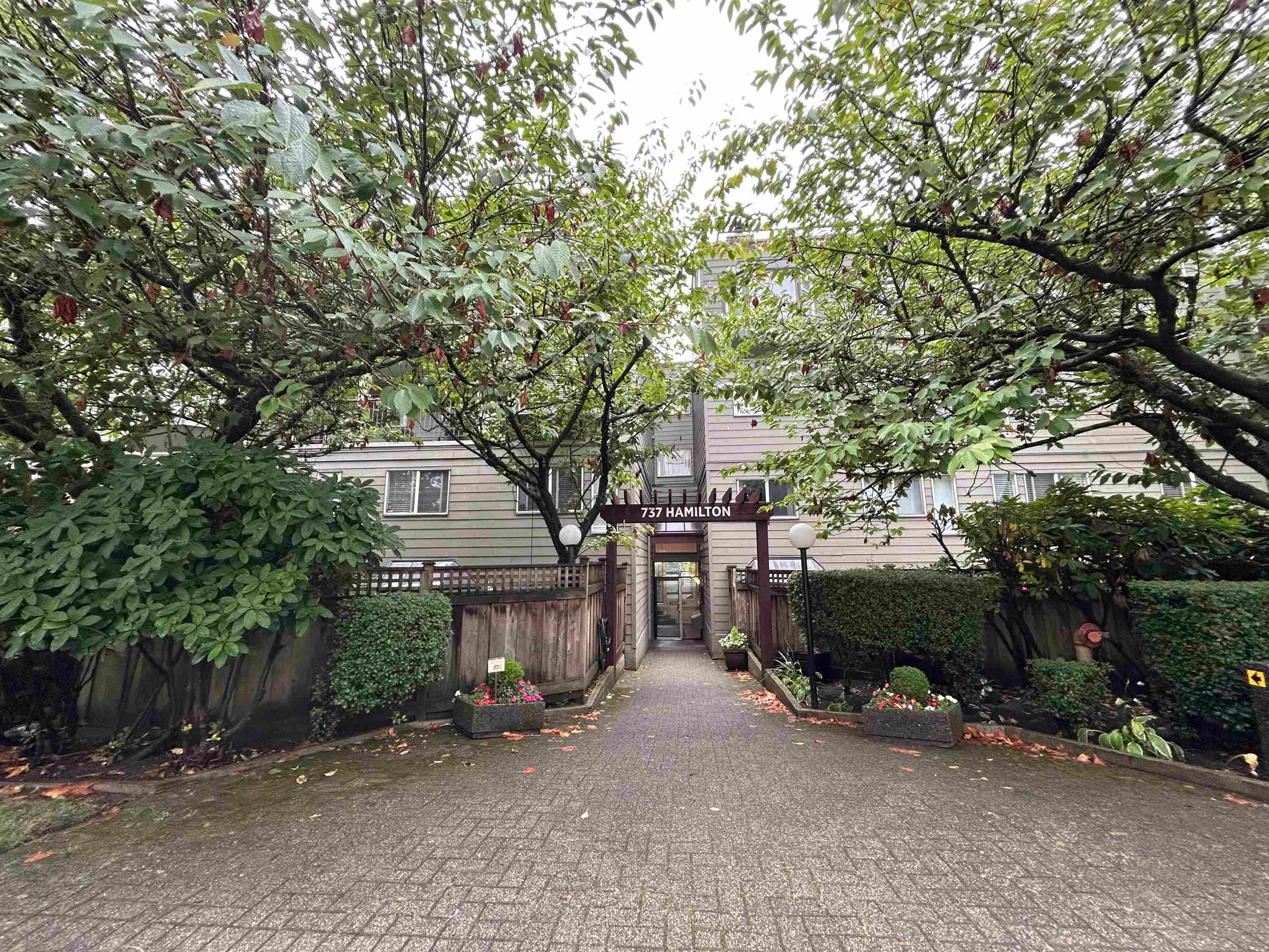 208 - 737 Hamilton Street, New Westminster, V3M 2M7 — photo 2