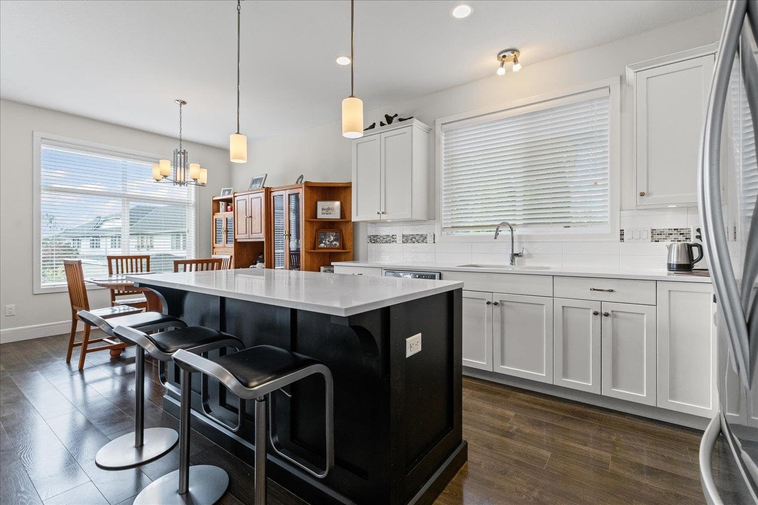 2 - 46392 Yale Road, Chilliwack, V2P 2R2 — photo 5