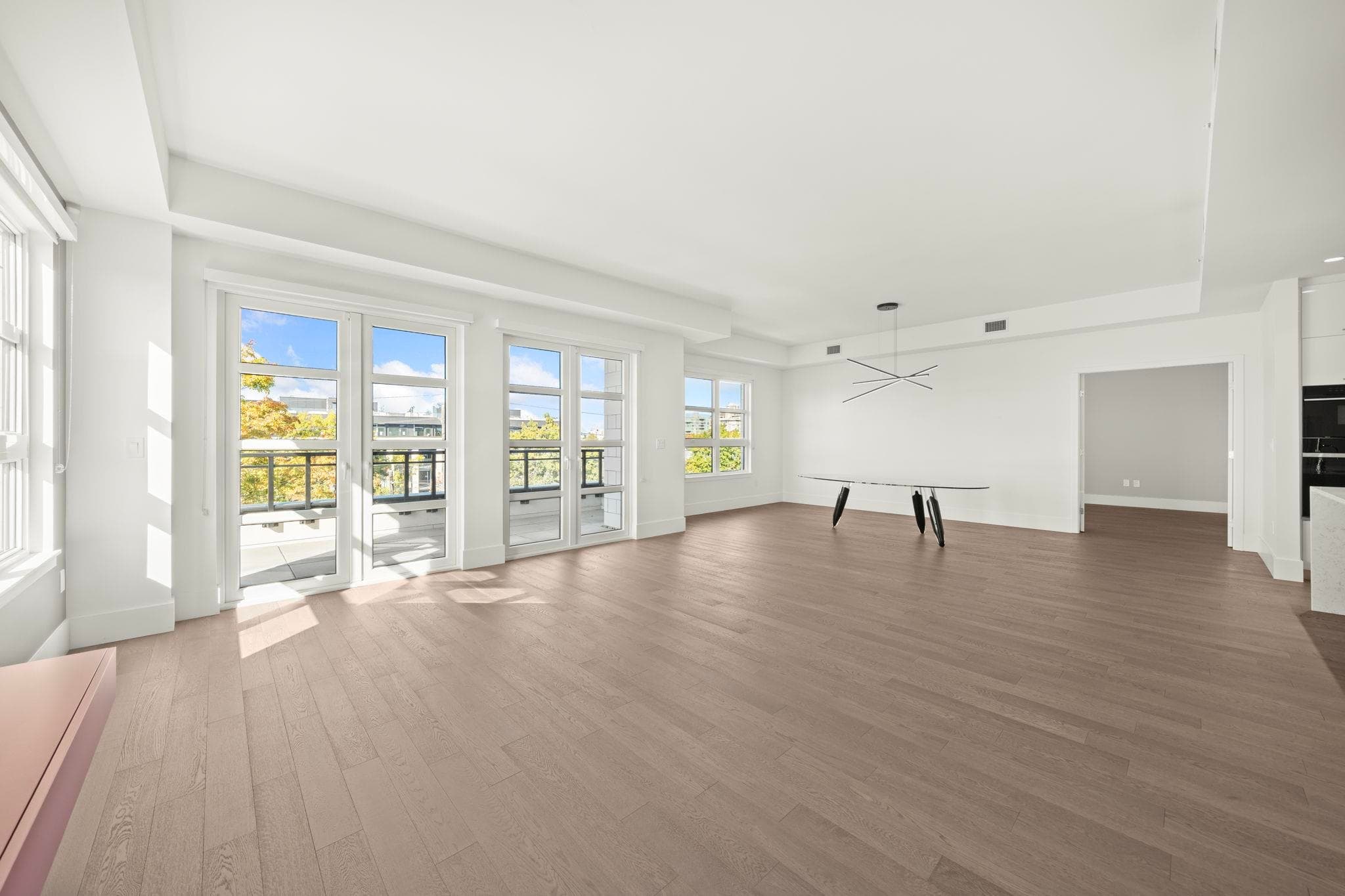 504 - 6168 East Boulevard, Vancouver, V6M 3V6 — photo 2