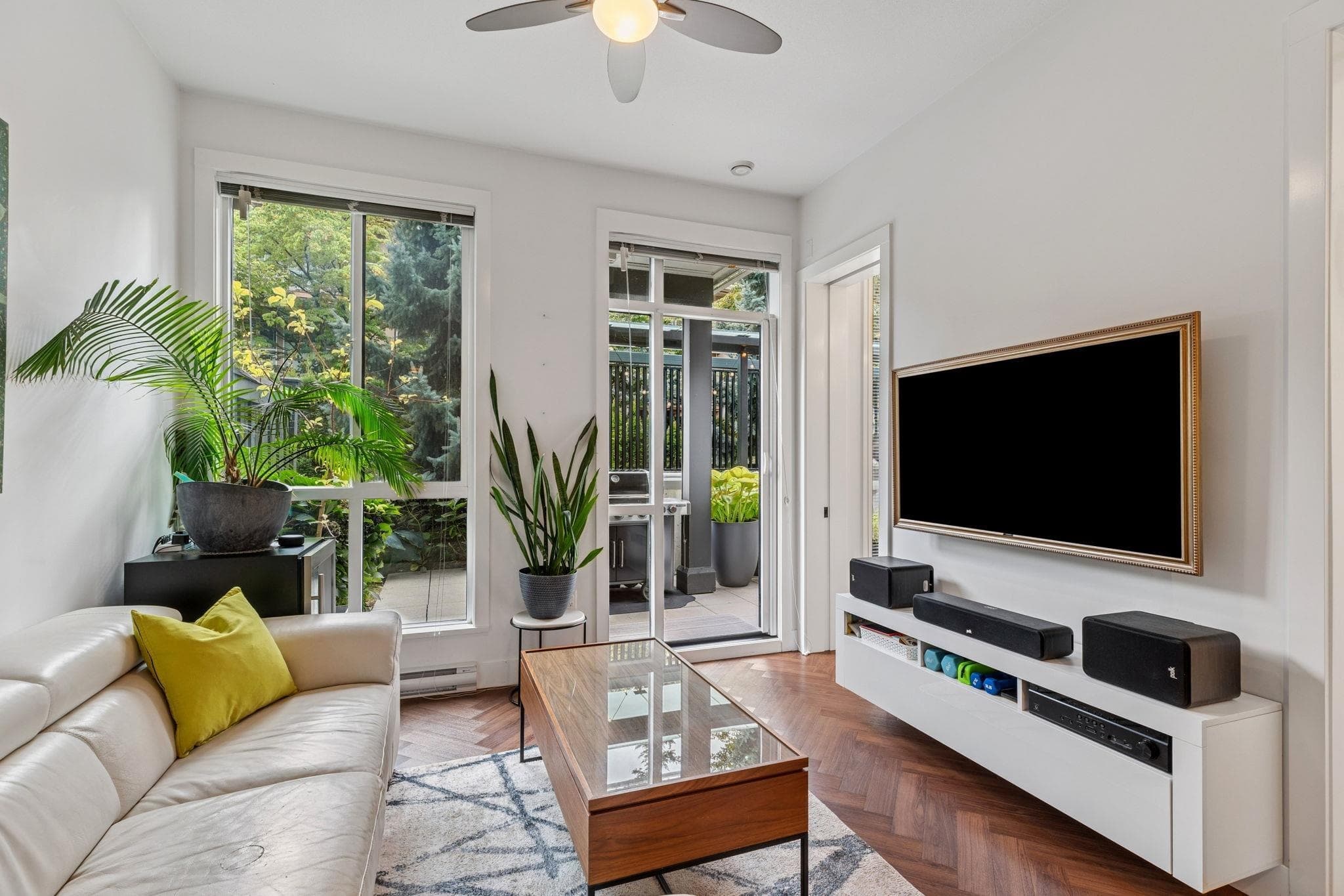 104 - 14968 101a Avenue, Surrey, V3R 0E8 — photo 1