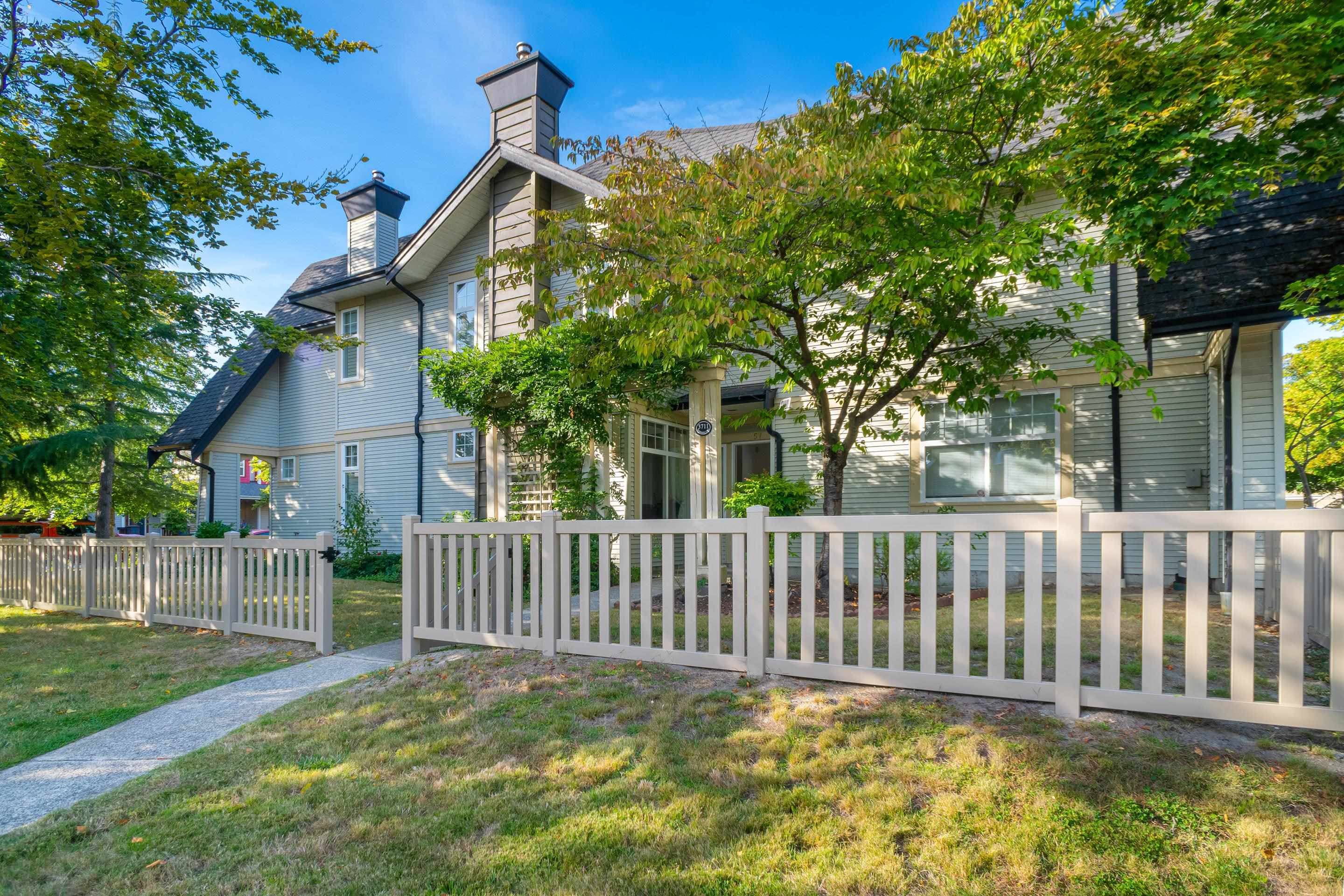 57 - 3711 Robson Court, Richmond — sold