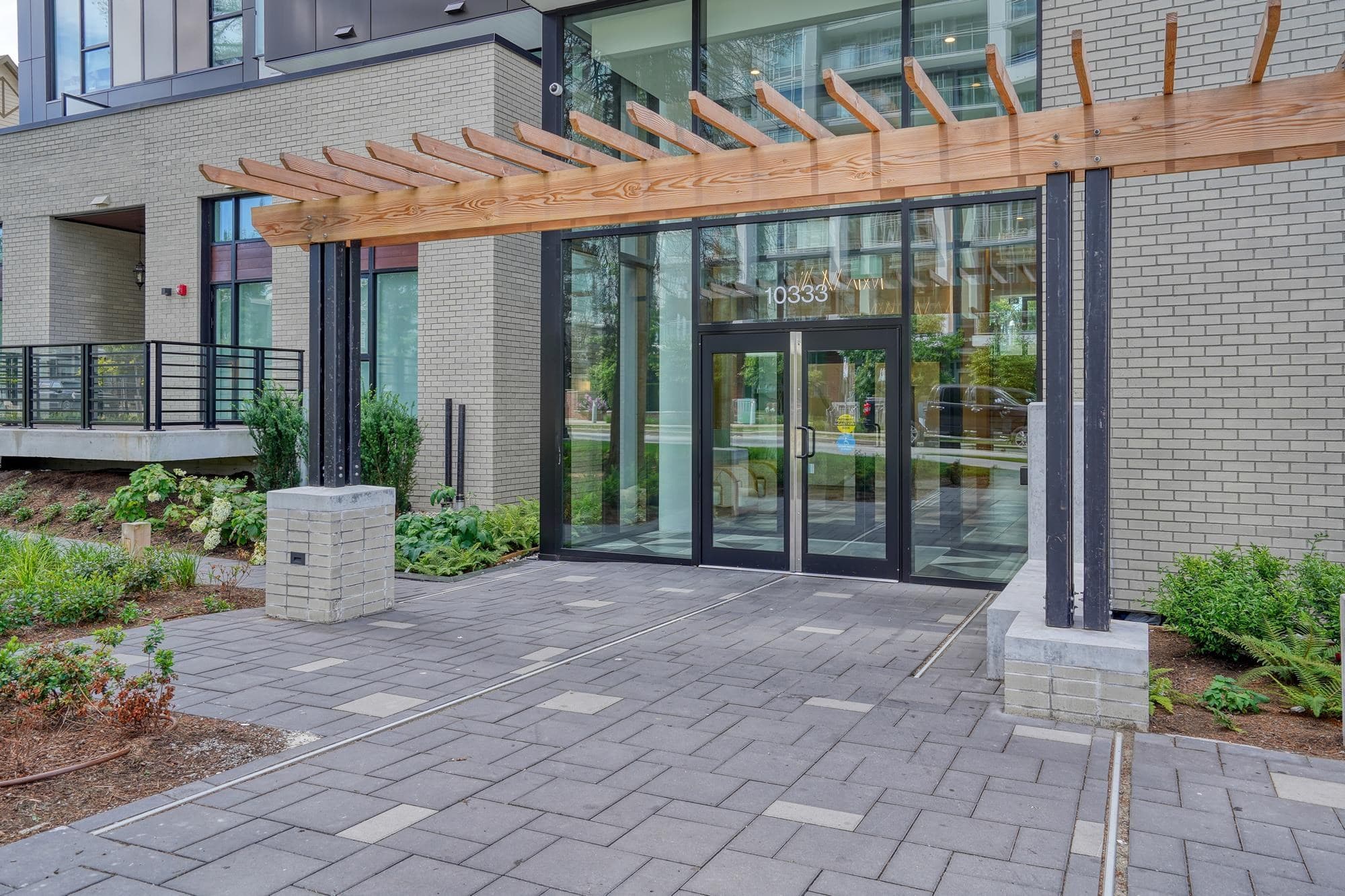 2602 - 10333 133 Street, Surrey, V3T 0V1 — photo 3