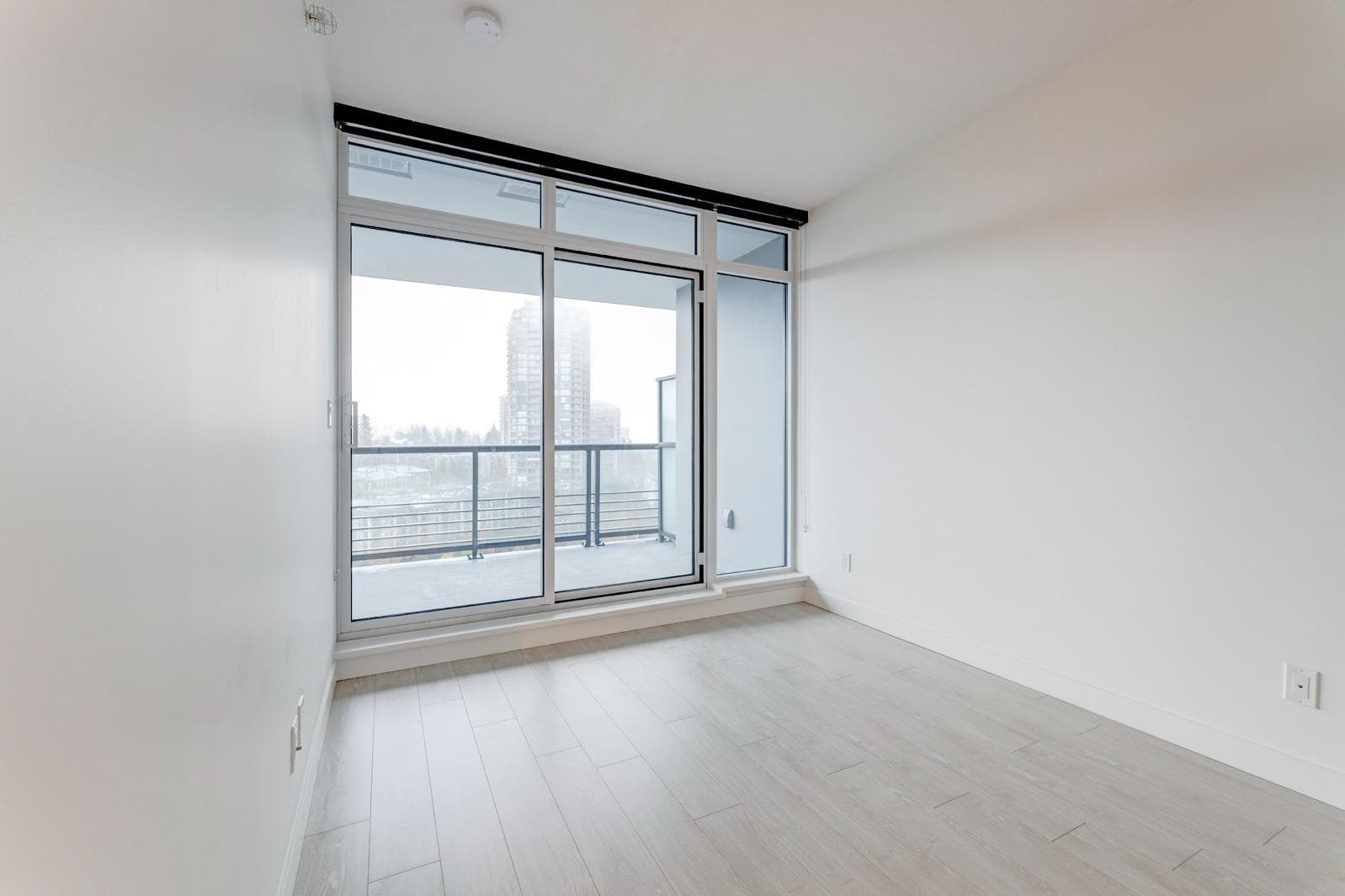 11XX - 4720 Lougheed Highway, Burnaby, V5C 0M8 — photo 5