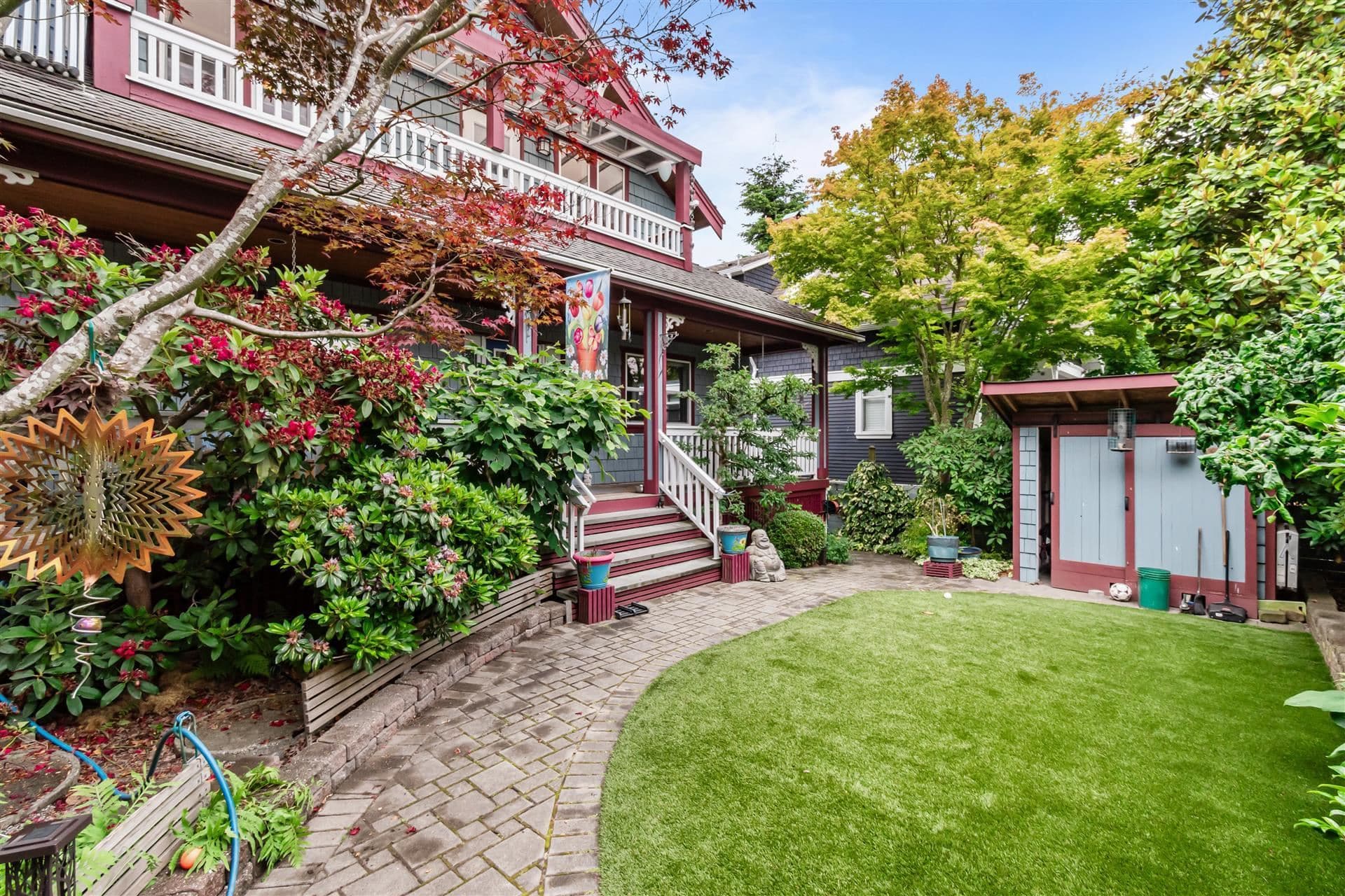 419 E 23rd Avenue, Vancouver, V5V 1X7 — photo 1