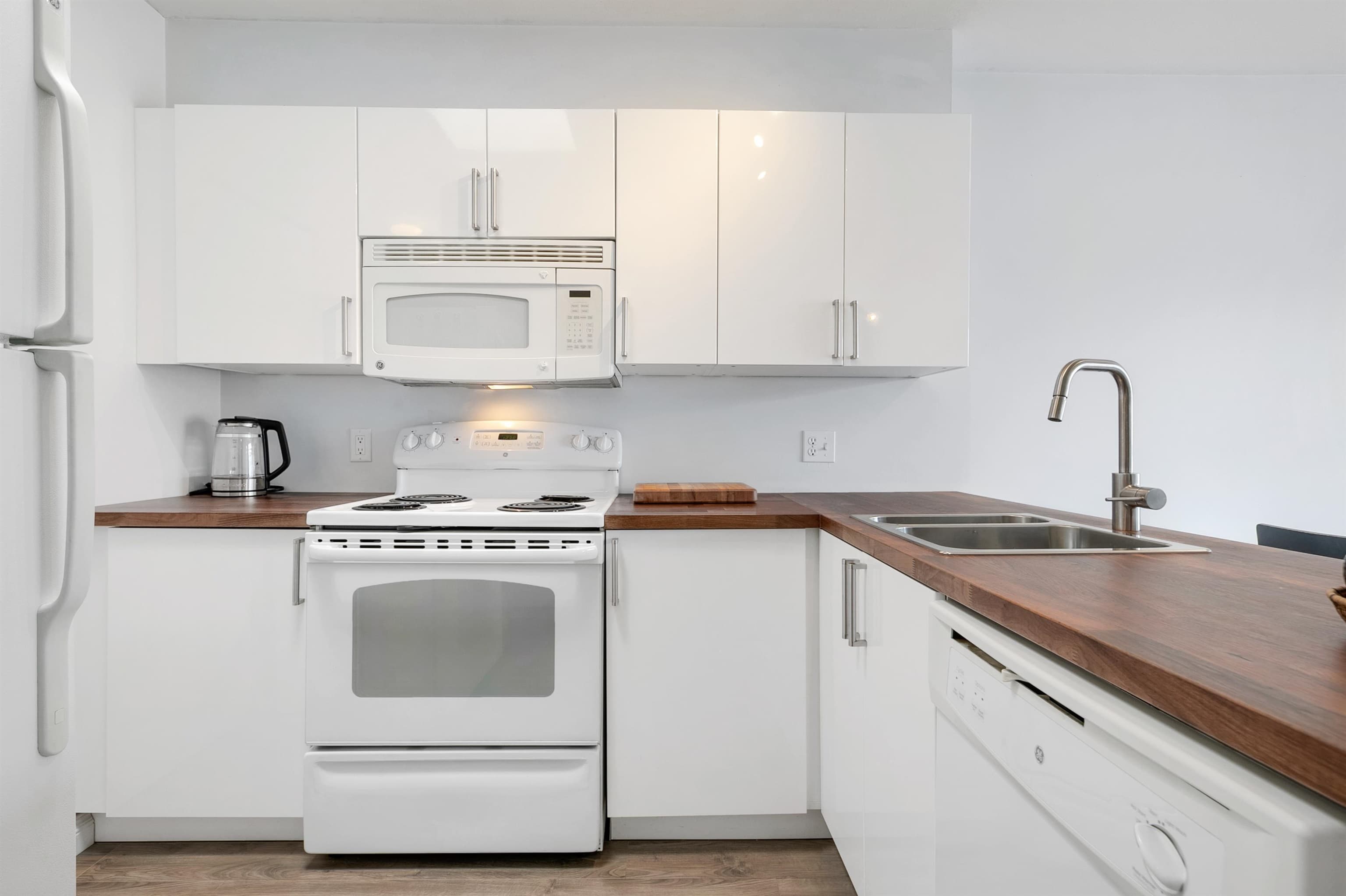 PH11 - 418 E Broadway, Vancouver, V5T 1X2 — photo 3