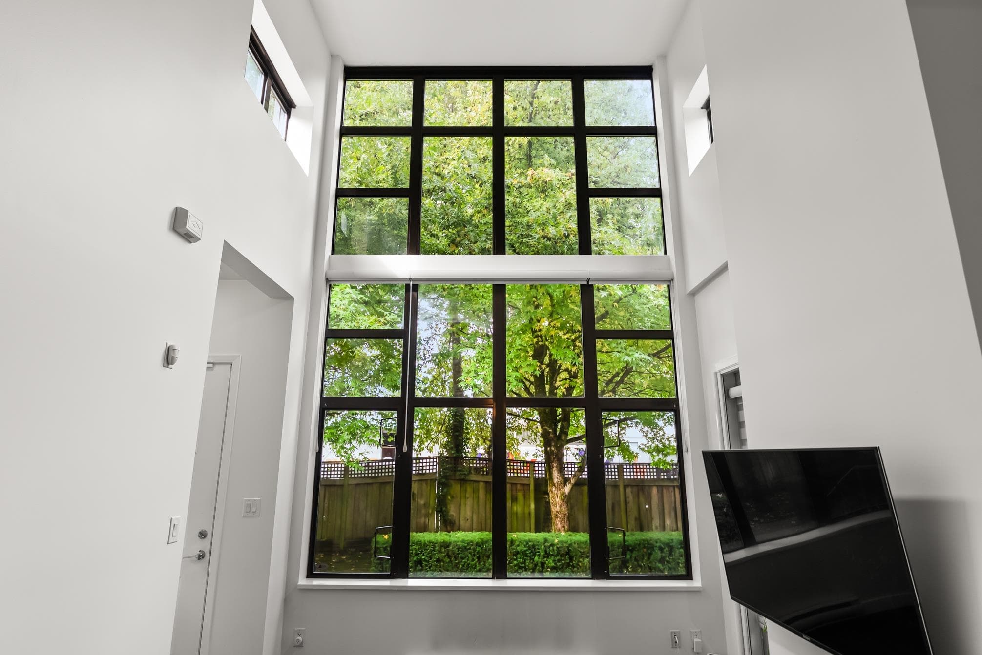 TH4 - 2355 Madison Avenue, Burnaby, V5C 0B3 — photo 4