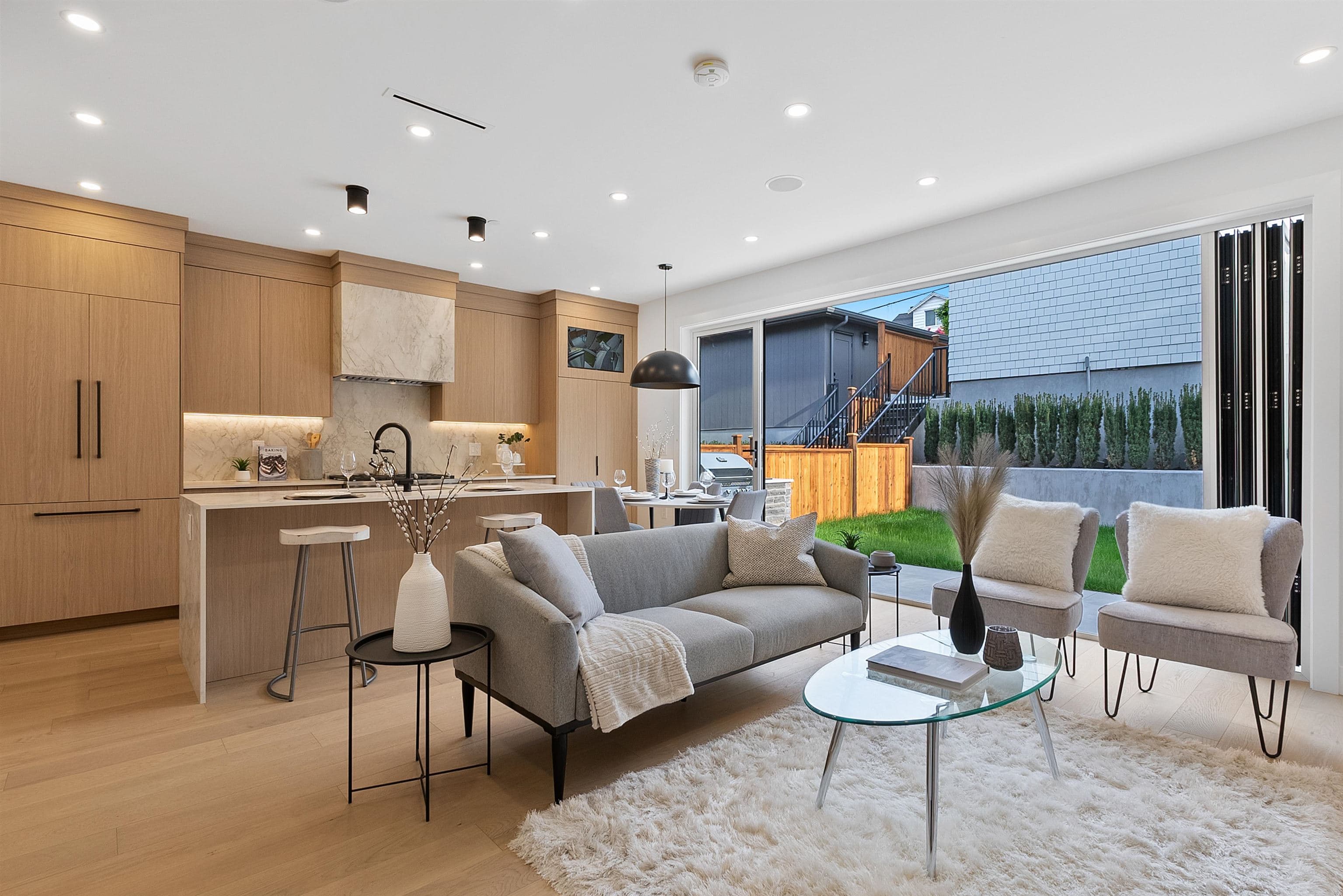 2 - 3536 W 14th Avenue, Vancouver — sold