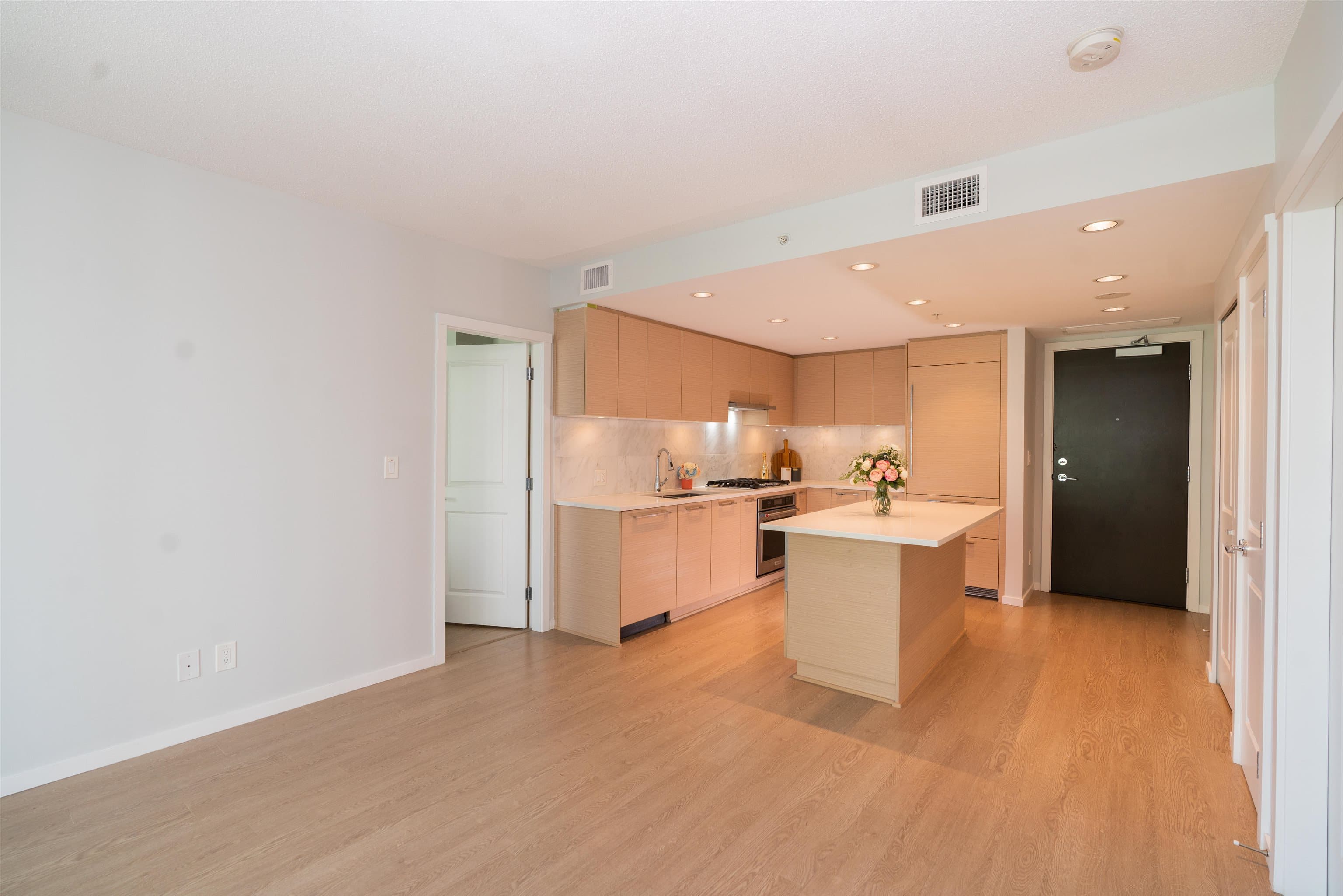 1005 - 6700 Dunblane Avenue, Burnaby, V5H 0J3 — photo 2
