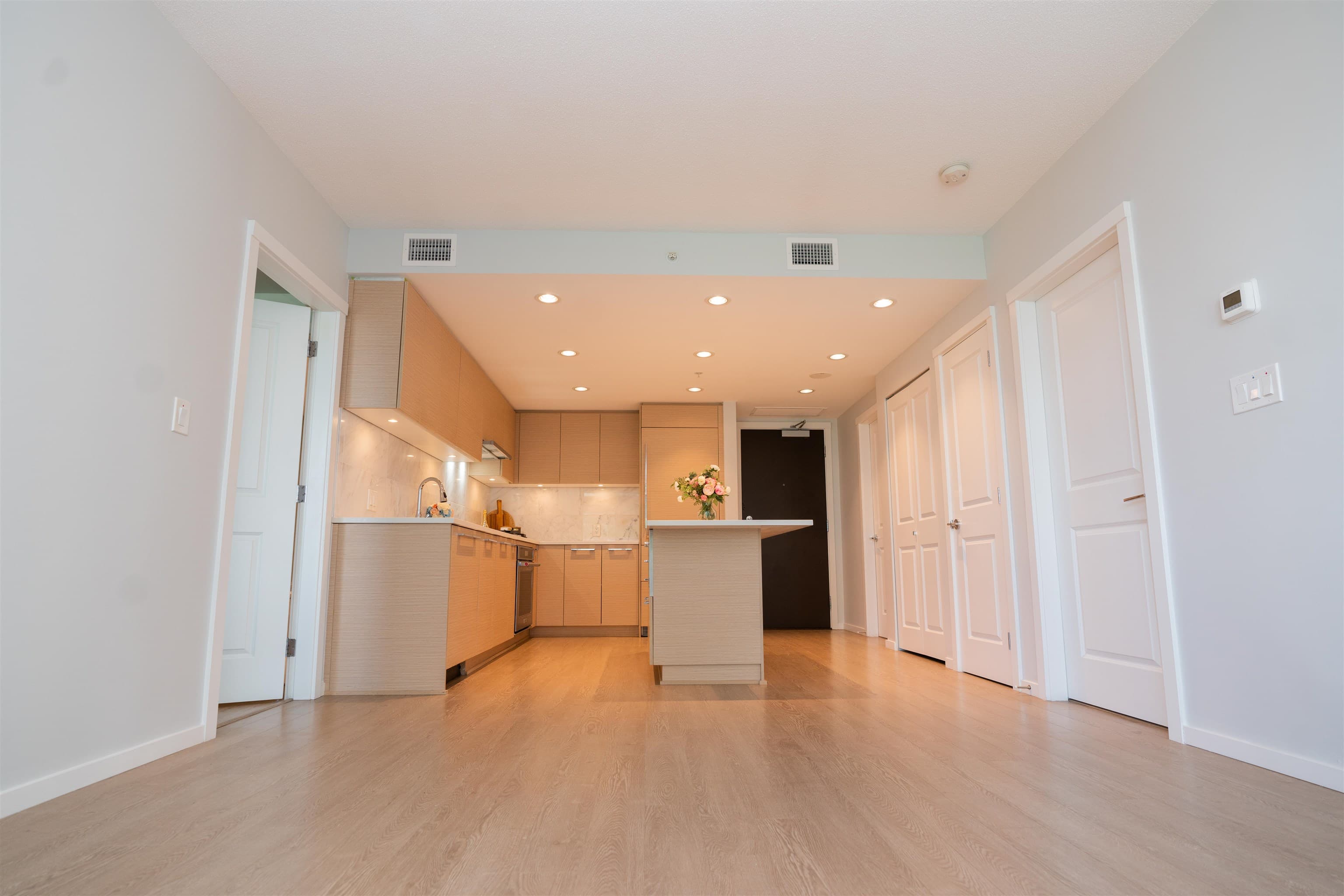 1005 - 6700 Dunblane Avenue, Burnaby, V5H 0J3 — photo 4