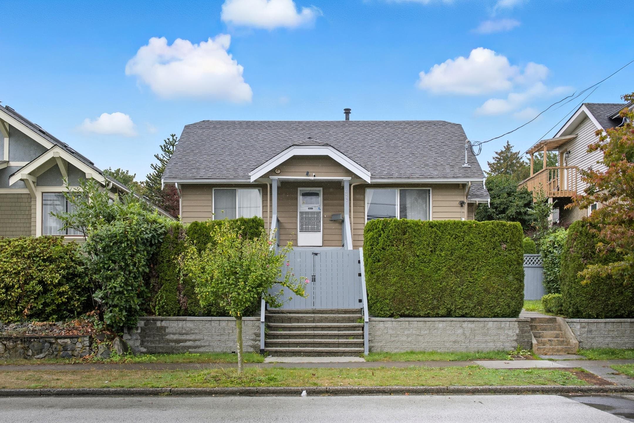 1515 Eighth Avenue, New Westminster