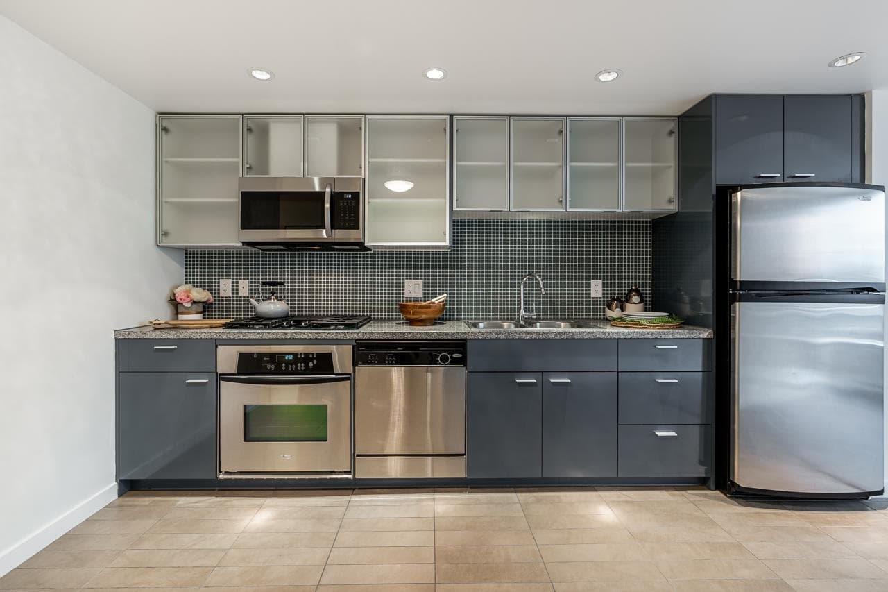 1207 - 33 Smithe Street, Vancouver, V6B 0B5 — photo 5