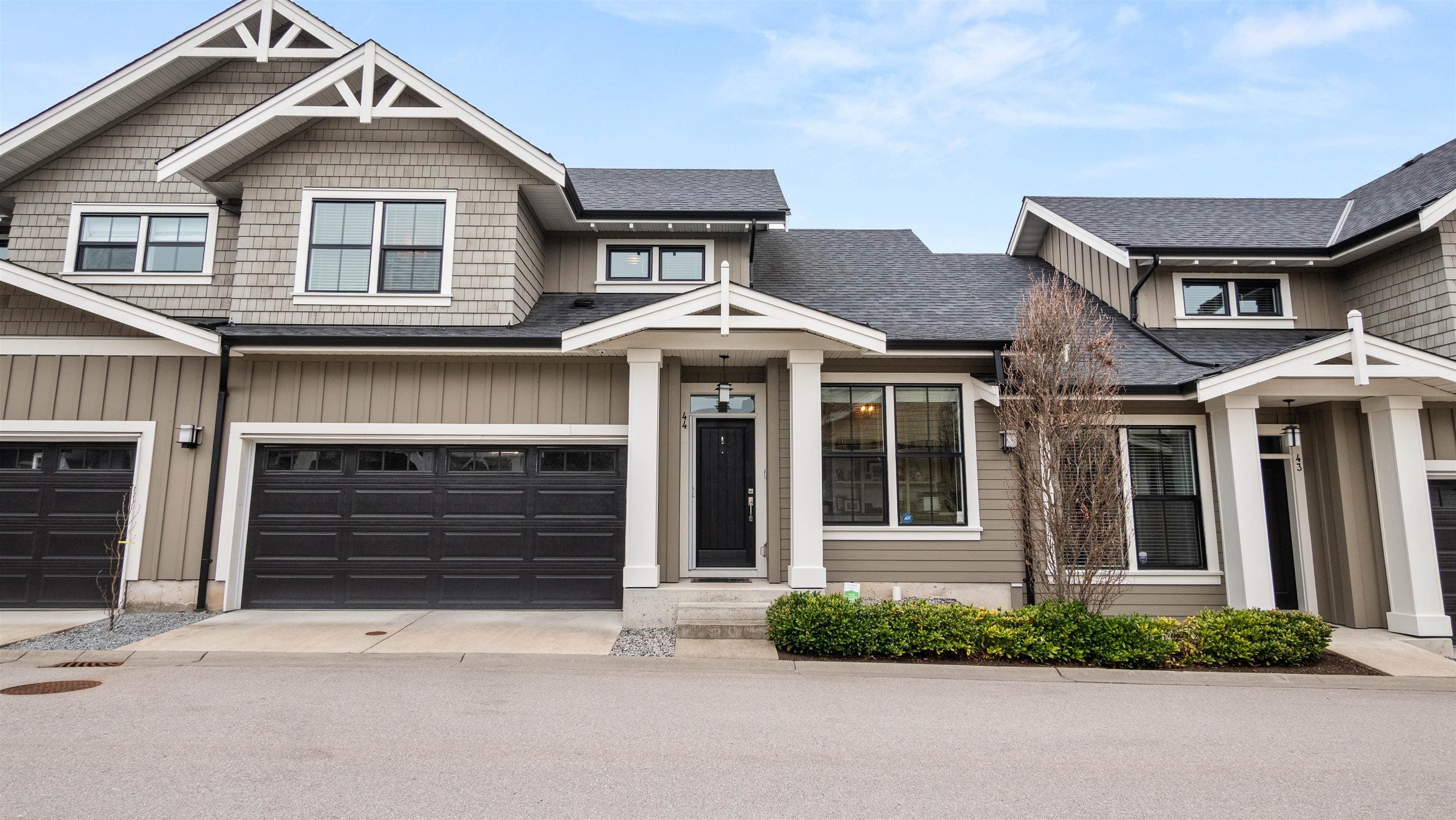44 - 22057 49 Avenue, Langley, V3S 0J4 — photo 1