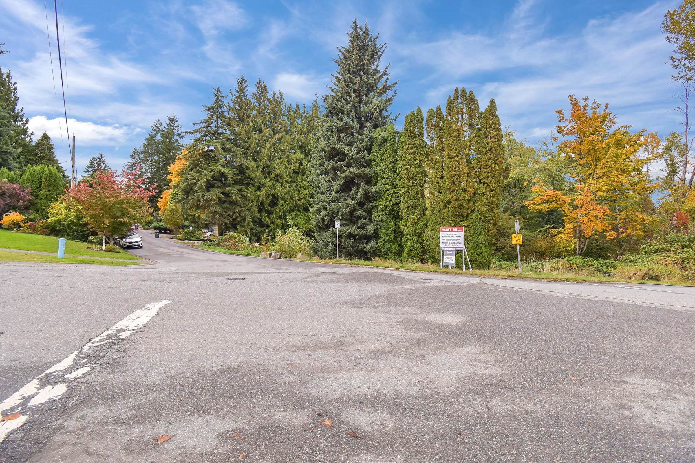 14409 115 Avenue, Surrey, V3R 5Y2 — photo 2