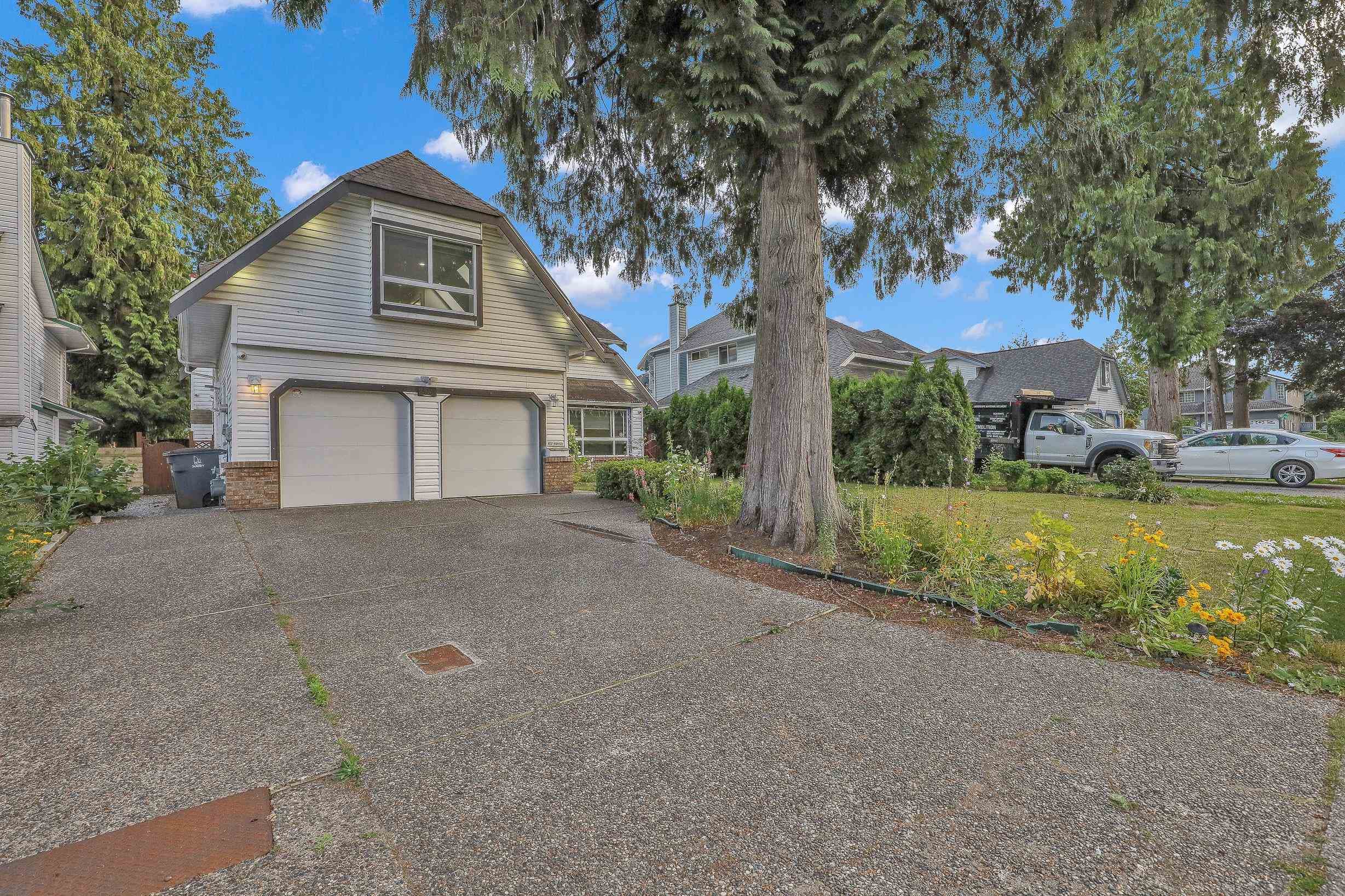 15738 97 Avenue, Surrey, V4N 2T3 — photo 2