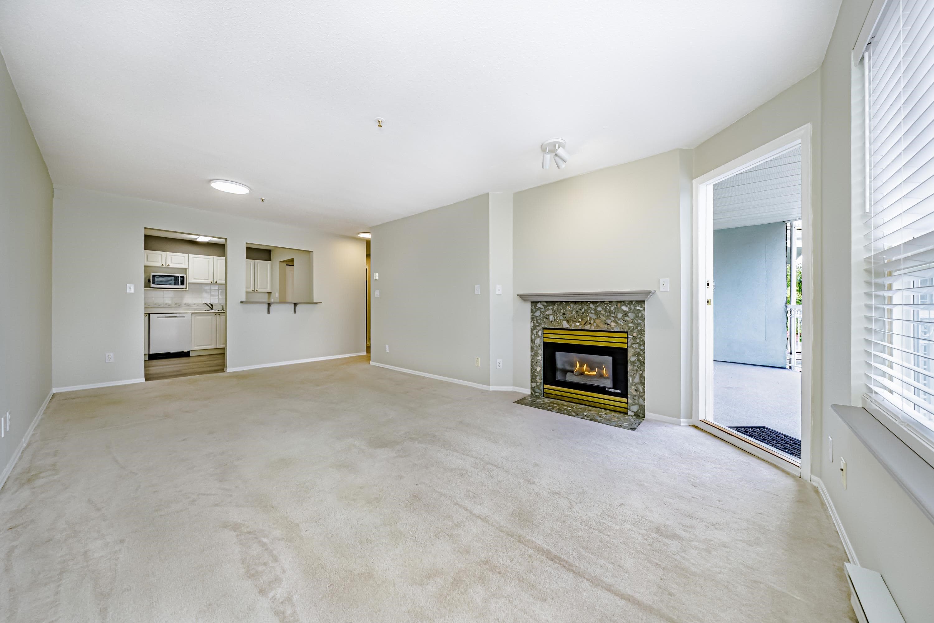 304 - 13955 Laurel Drive, Surrey, V3T 1A8 — photo 3