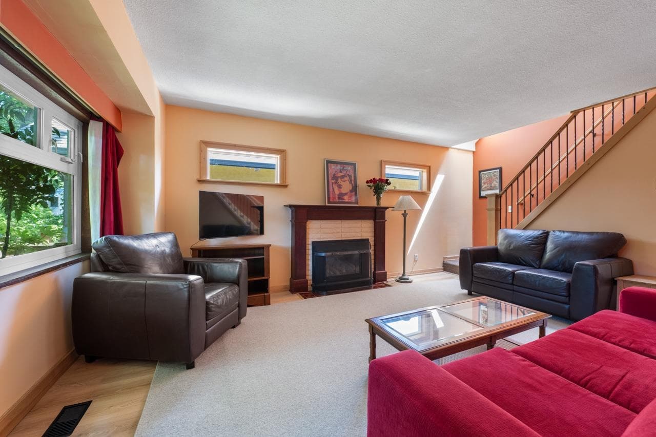 2268 E 7th Avenue, Vancouver, V5N 1S7 — photo 2