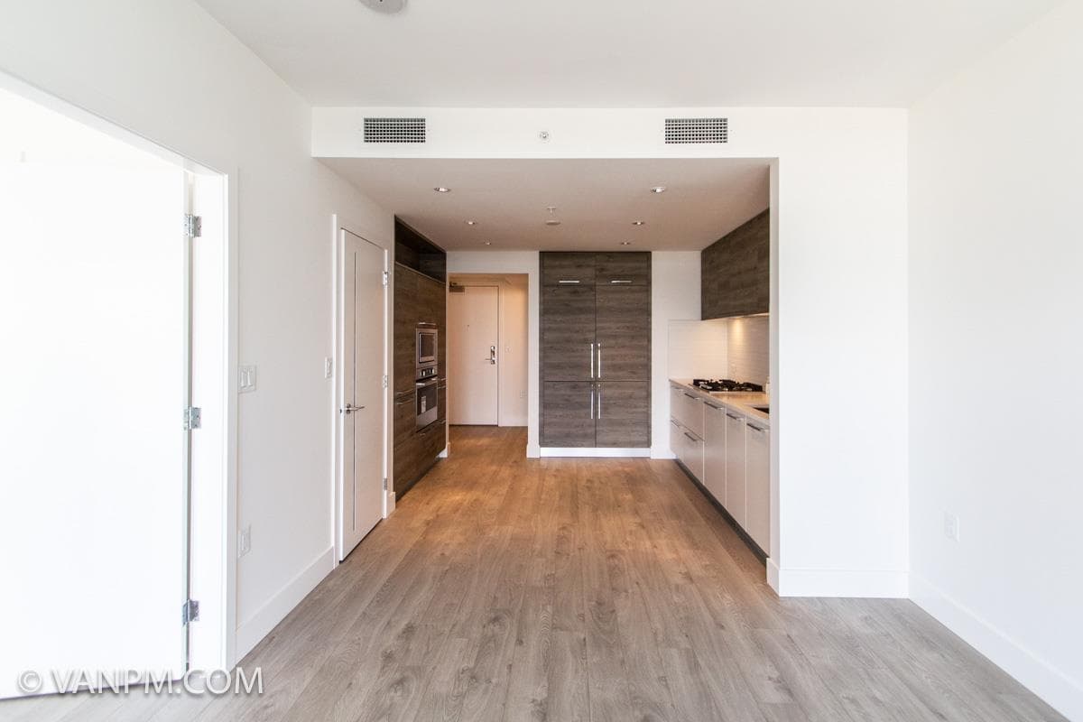 1103 - 7303 Noble Lane, Burnaby, V3N 0H2 — photo 4