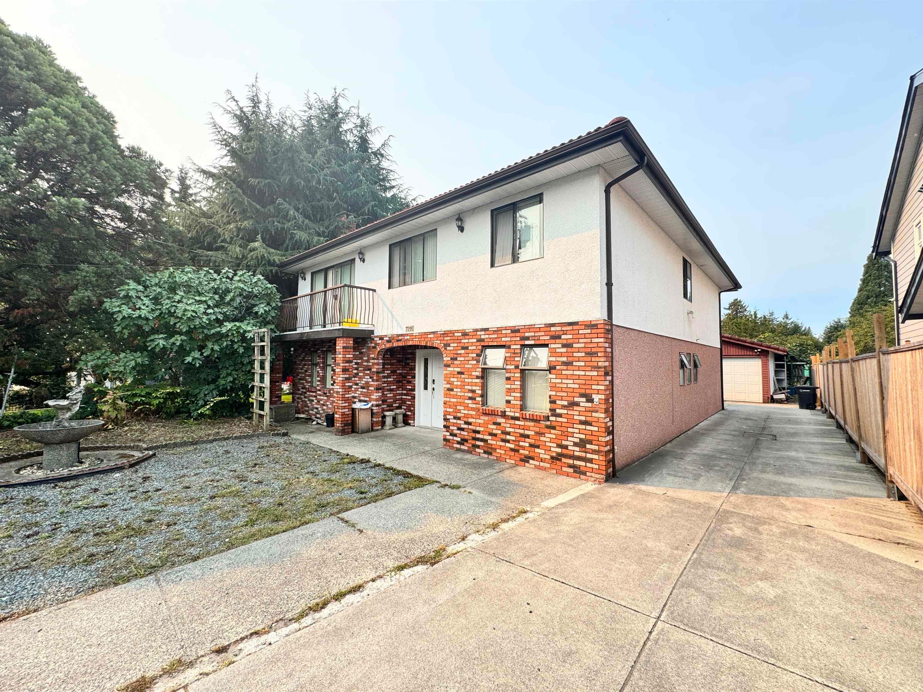 7295 Sussex Avenue, Burnaby, V5J 3V6 — photo 2