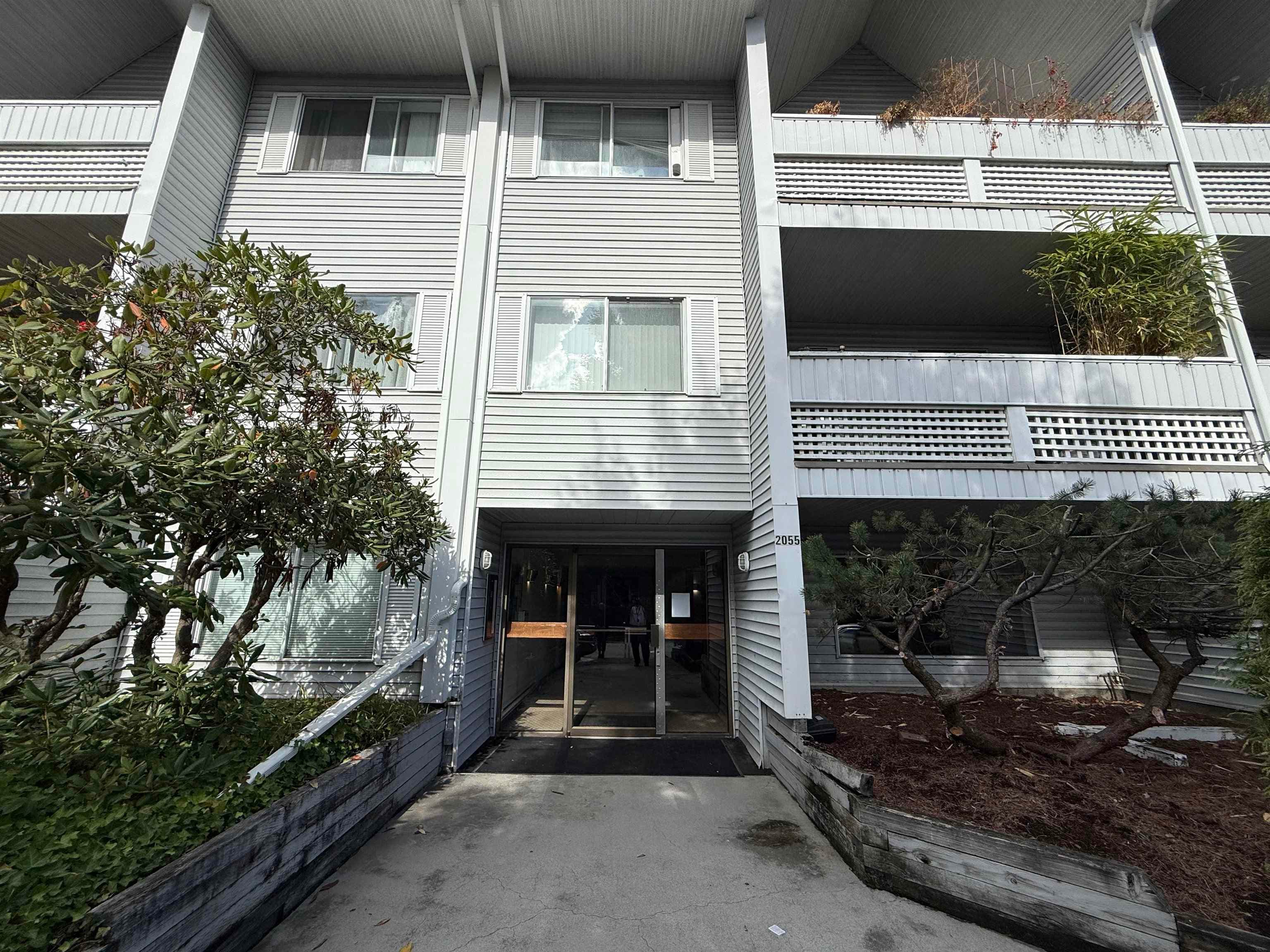 108 - 2055 Suffolk Avenue, Port Coquitlam, V3B 1H4 — photo 2