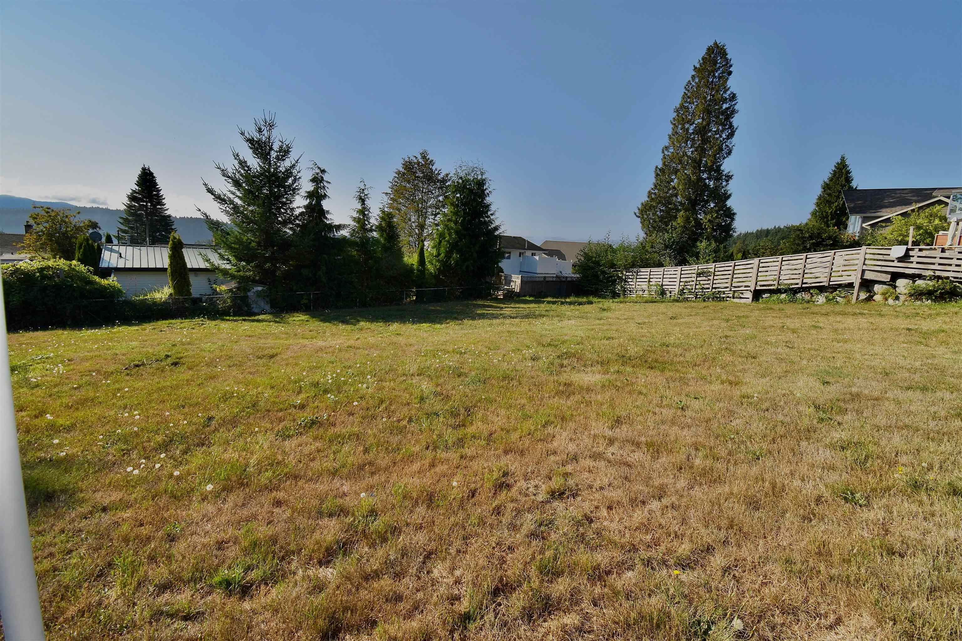 554 Wildwood Crescent, Gibsons, V0N 1V9 — photo 3