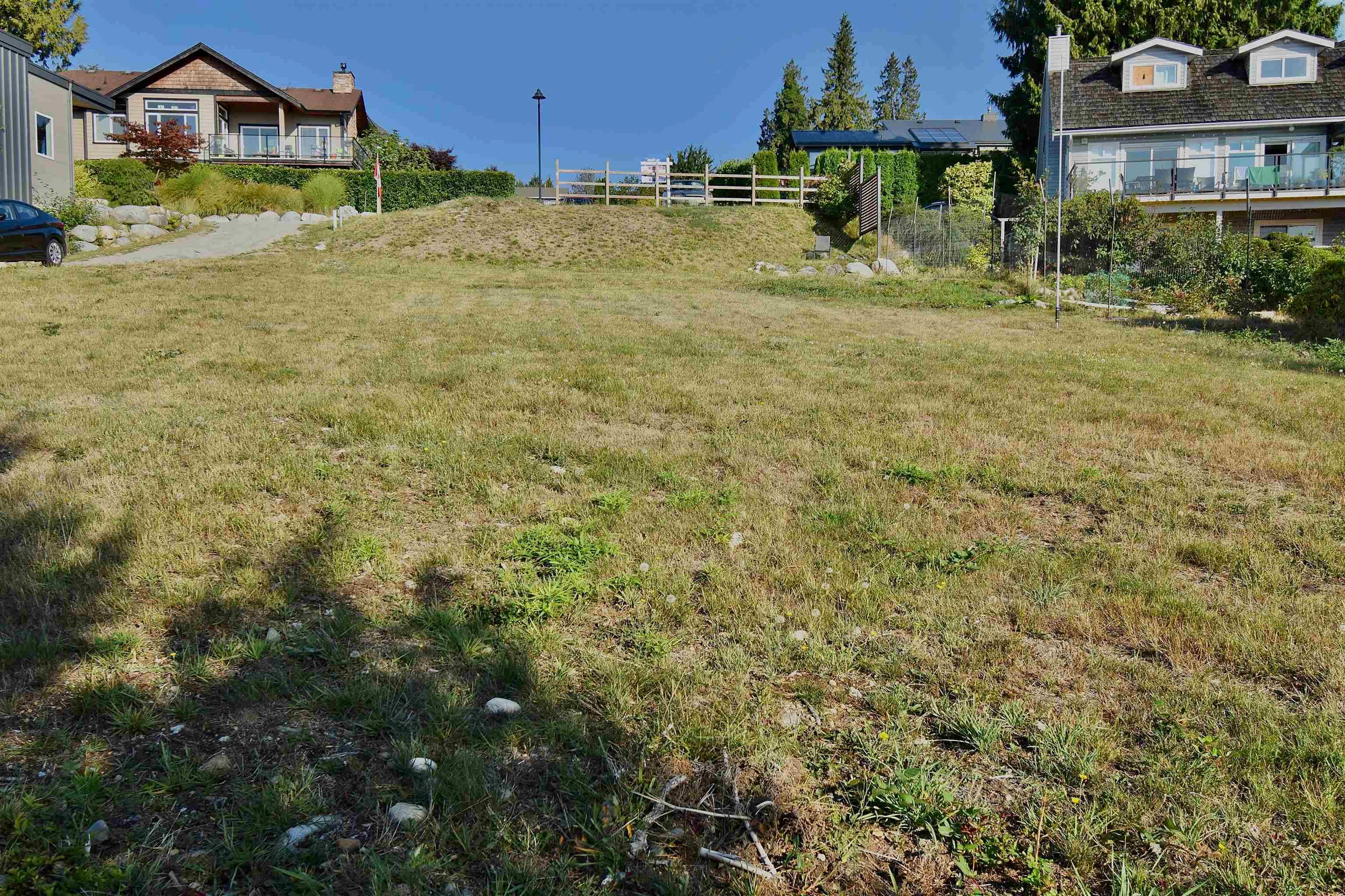 554 Wildwood Crescent, Gibsons, V0N 1V9 — photo 4