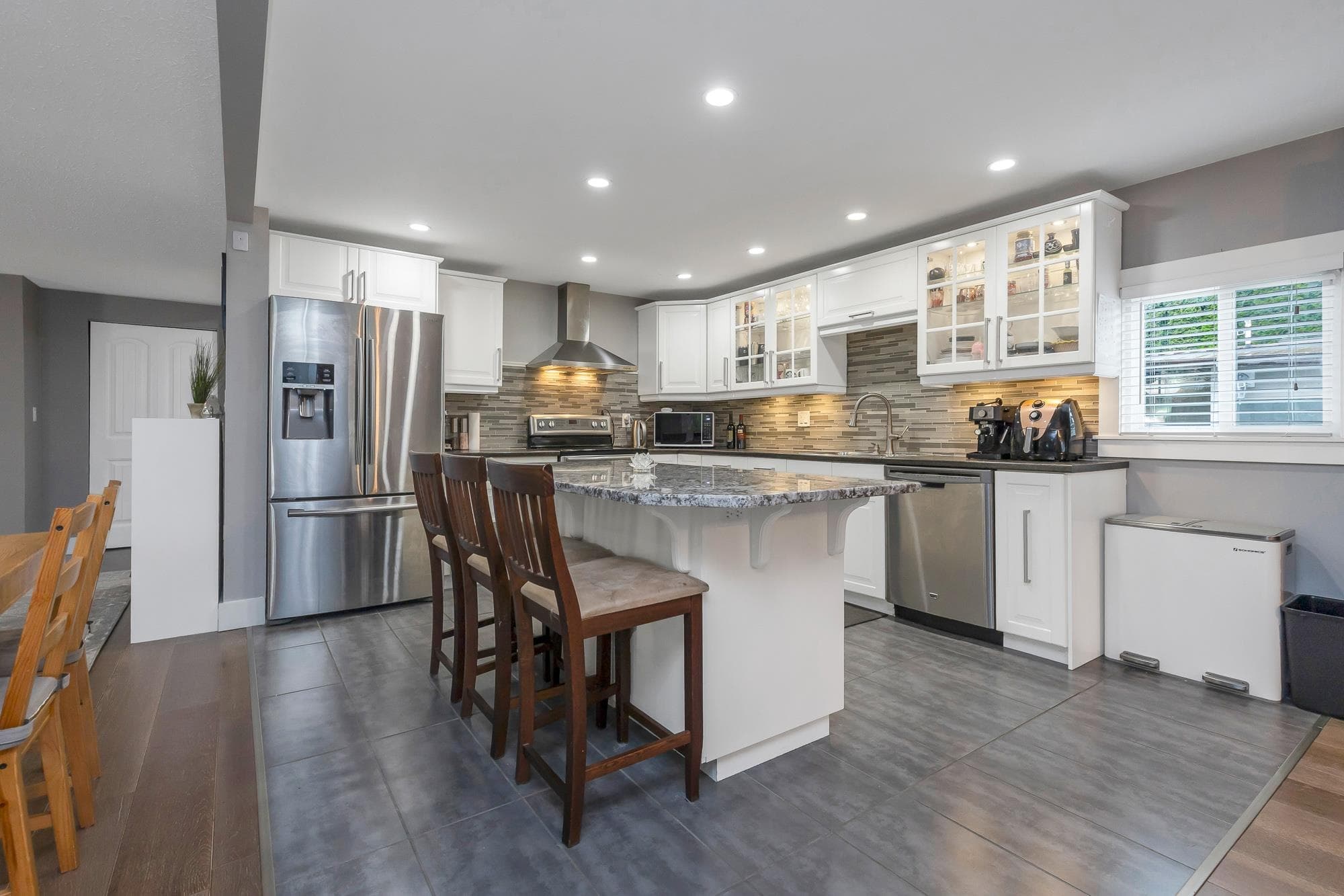 31520 Lombard Avenue, Abbotsford, V2T 6M6 — photo 4