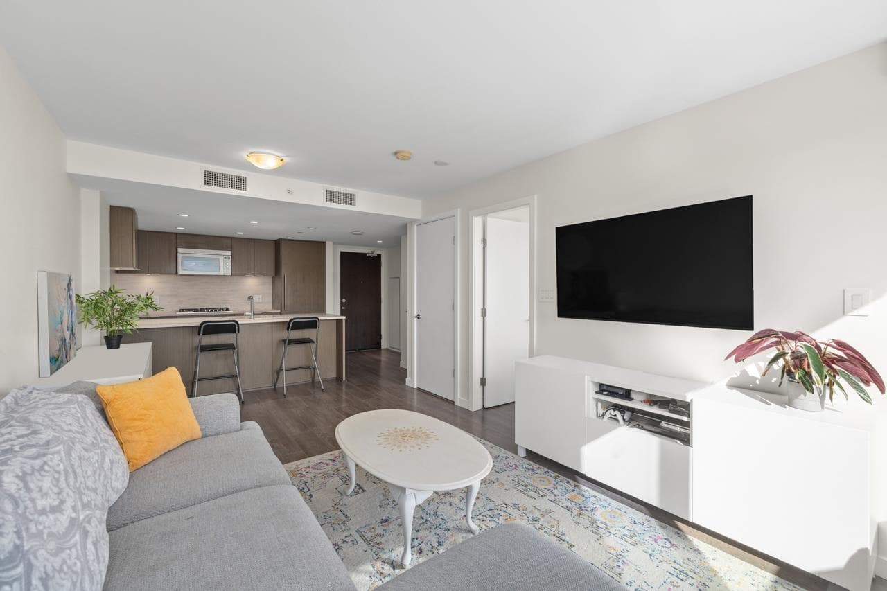 610 - 125 E 14th Street, North Vancouver, V7L 0E6 — photo 5