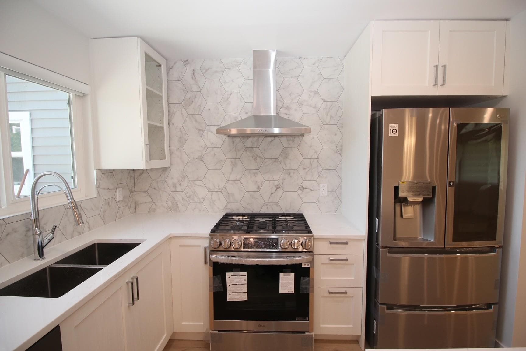 2076 Clare Place, Port Coquitlam, V3C 1B5 — photo 4