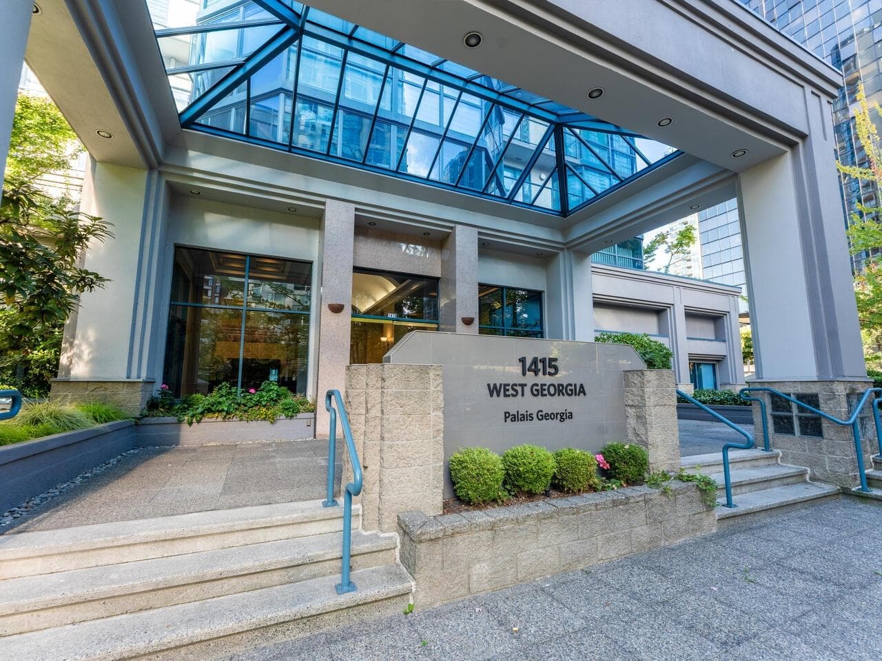 2302 - 1415 West Georgia Street, Vancouver, V6G 3C8 — photo 2