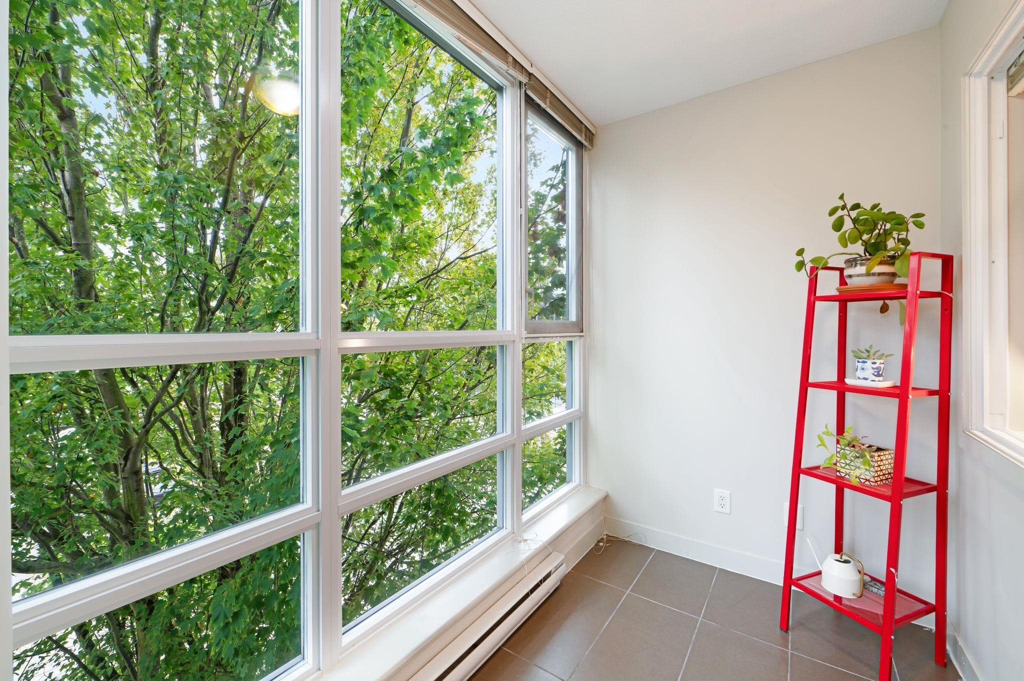 302 - 1808 W 3rd Avenue, Vancouver, V6J 0C4 — photo 3