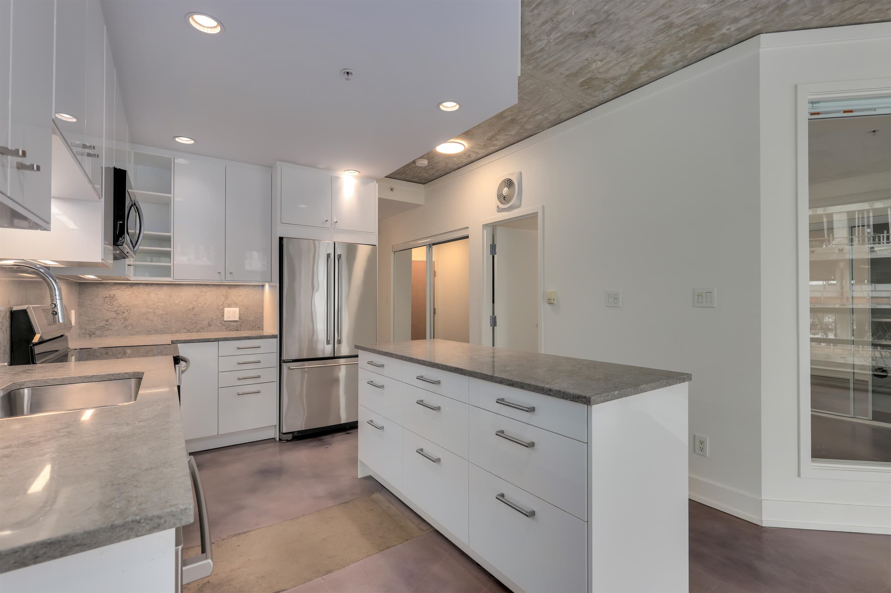 604 - 919 Station Street, Vancouver, V6A 4L9 — photo 4
