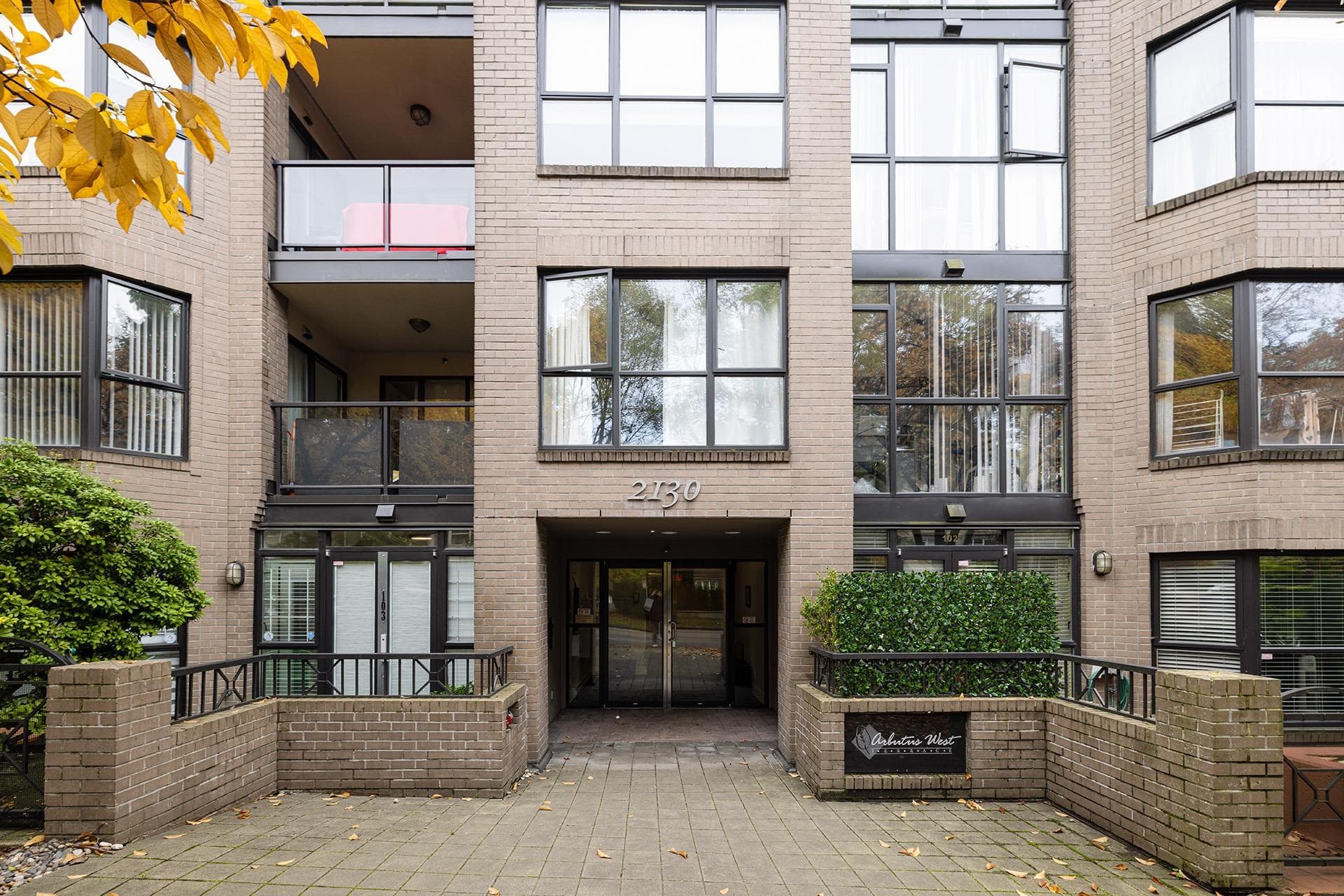 105 - 2130 W 12th Avenue, Vancouver