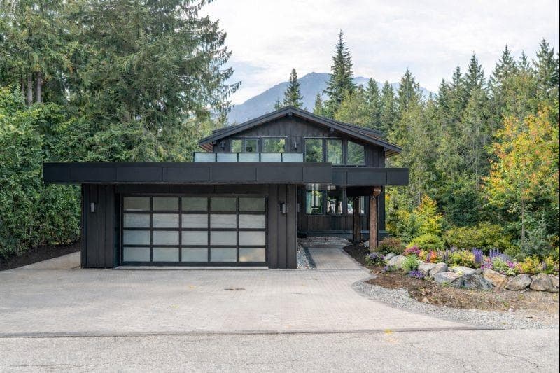 3005 Brio Entrance, Whistler
