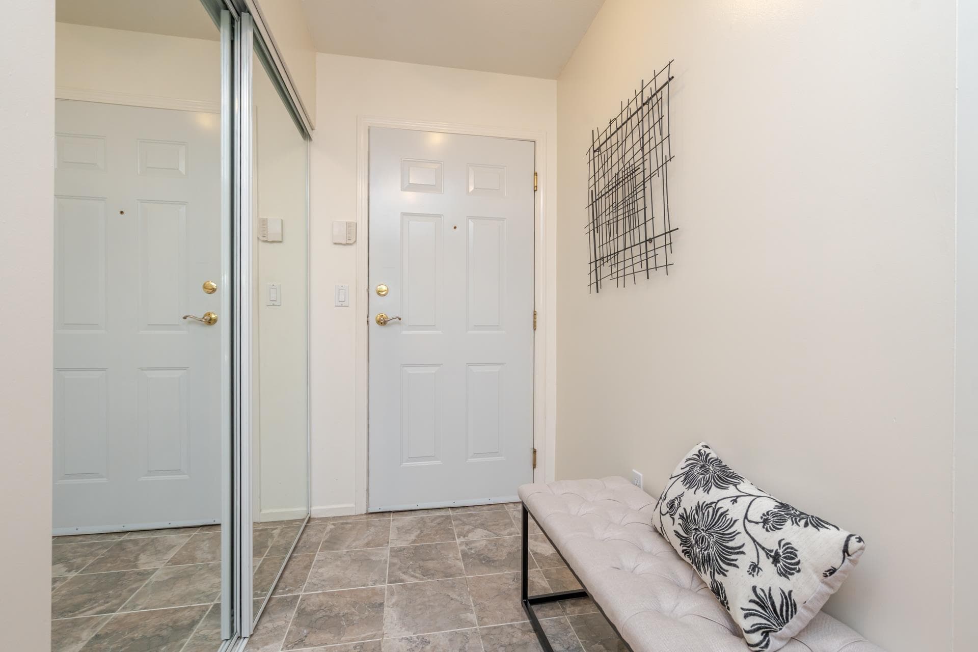 108 - 5556 14th Avenue, Tsawwassen, V4M 4E7 — photo 4