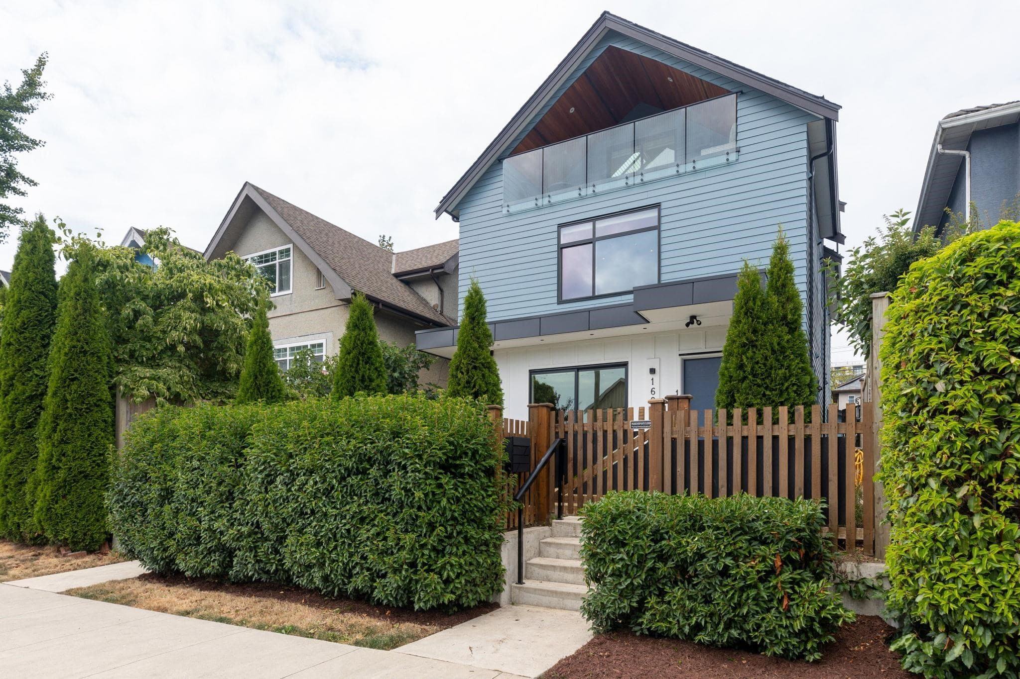 1 - 1621 E 11th Avenue, Vancouver