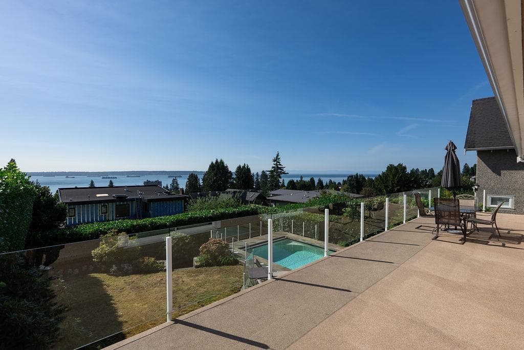 2316 Nelson Avenue, West Vancouver, V7V 2R2 — photo 2