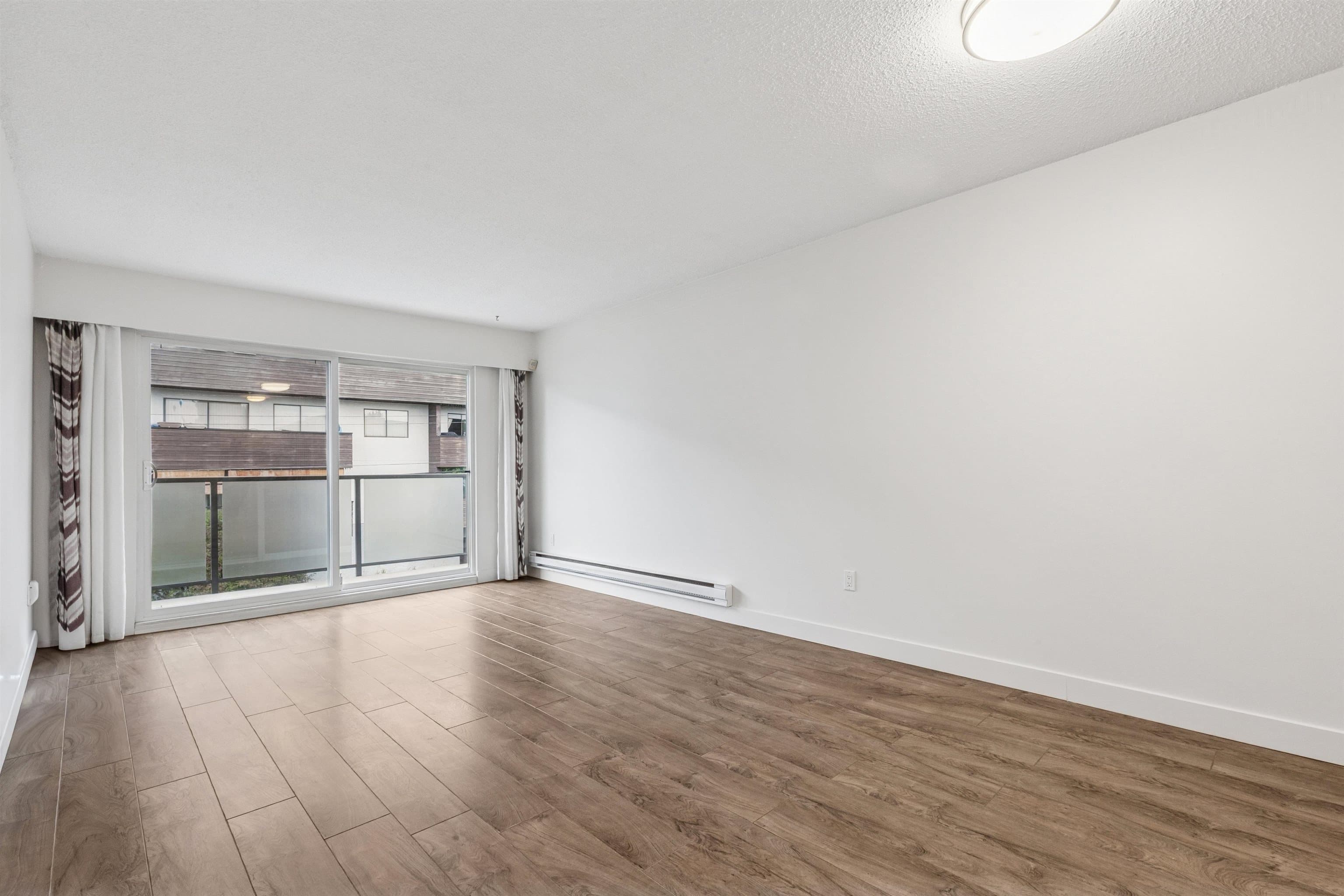 306 - 212 Forbes Avenue, North Vancouver, V7M 3E5 — photo 4