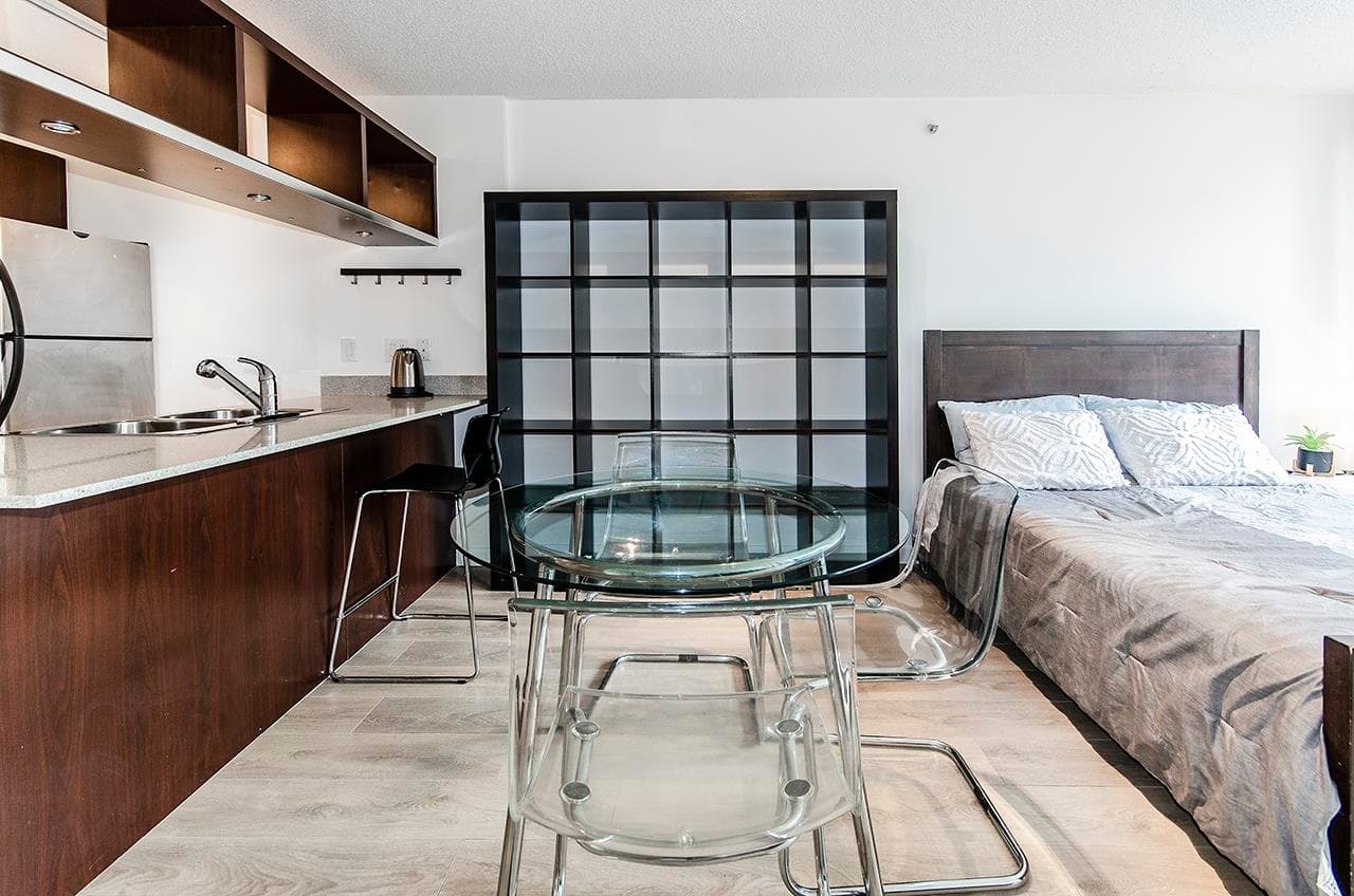 201 - 933 Hornby Street, Vancouver, V6Z 3G4 — photo 3