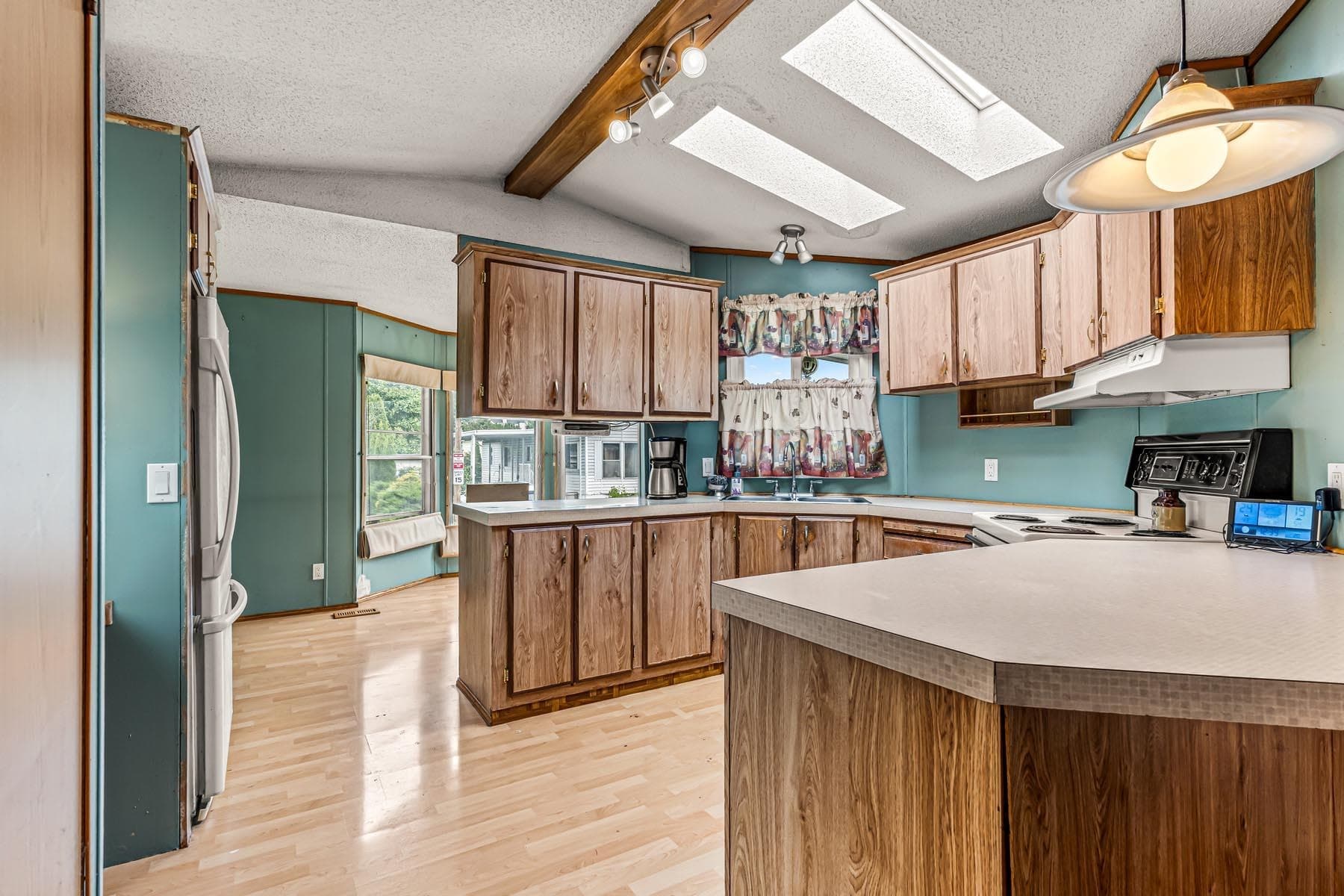 141 - 145 King Edward Street, Coquitlam, V3K 6M3 — photo 5