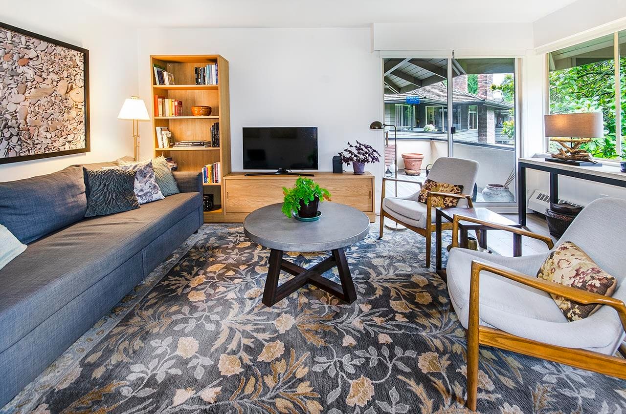 211 - 235 Keith Road, West Vancouver, V7T 1L5 — photo 2