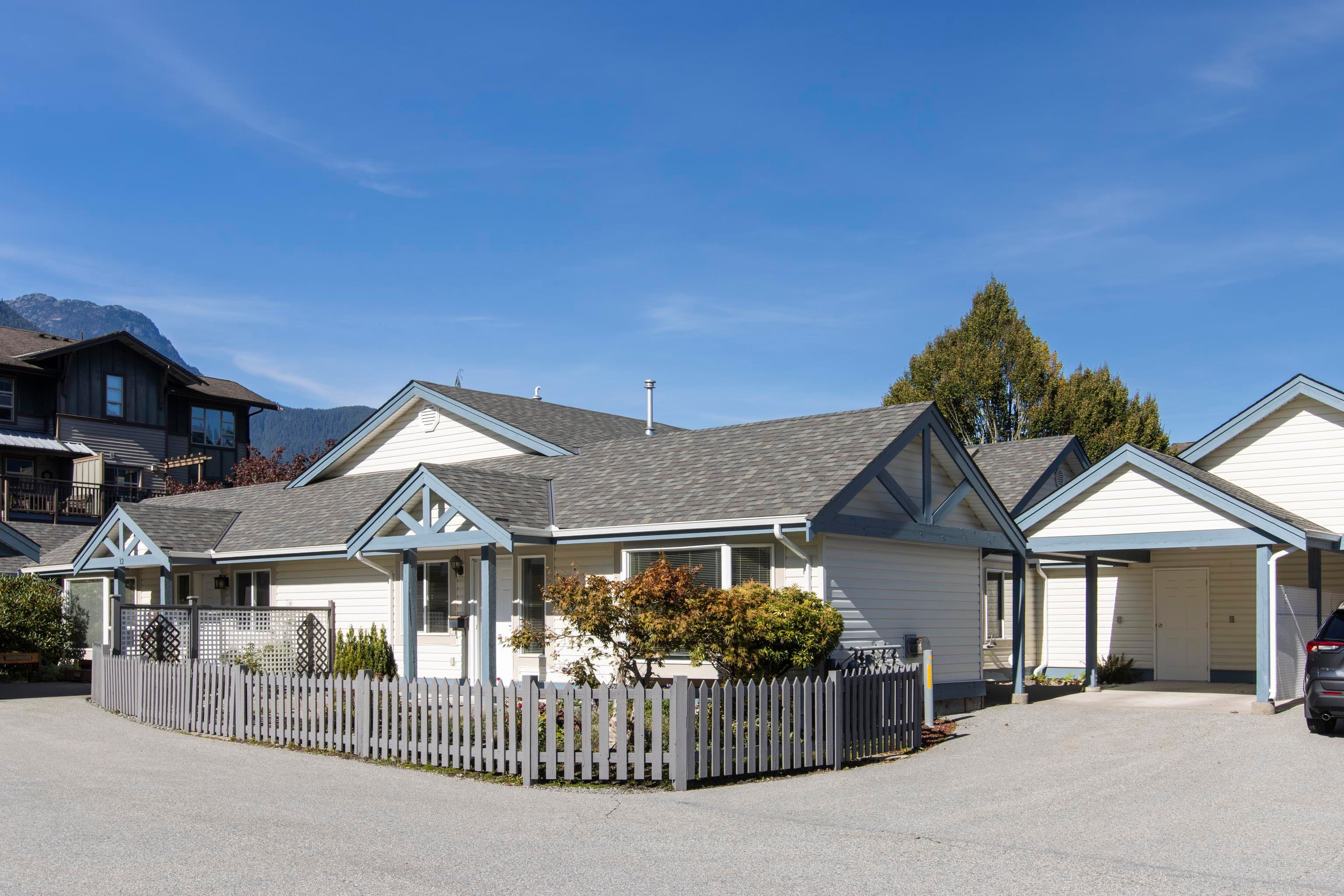 13 - 1201 Pemberton Avenue, Squamish