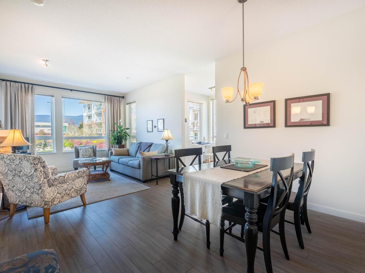 203 - 717 Chesterfield Avenue, North Vancouver