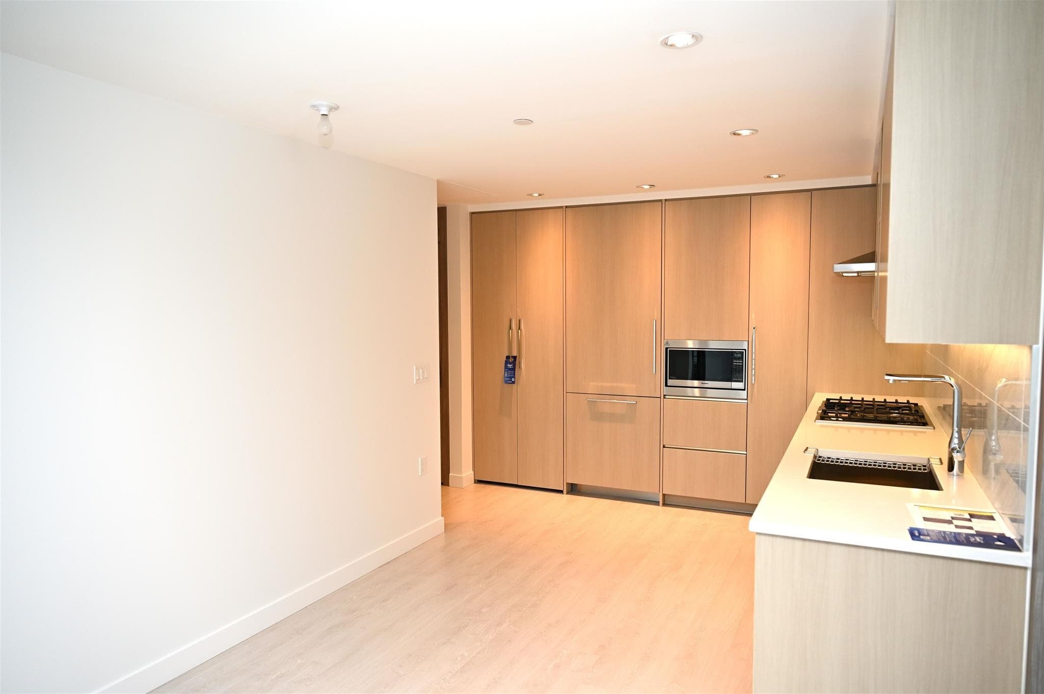 1411 - 4730 Lougheed Highway, Burnaby, V5C 0M9 — photo 3