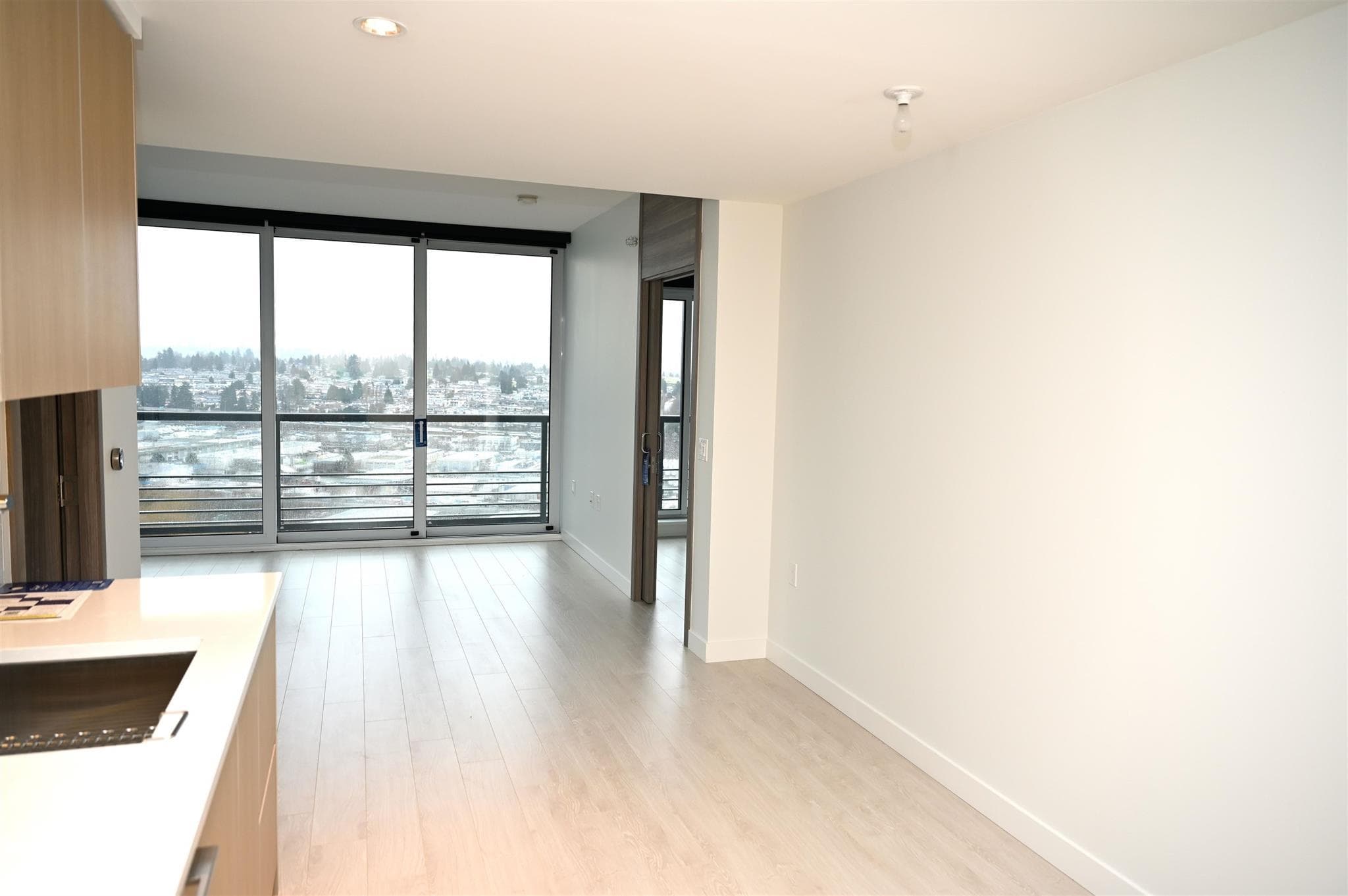 1411 - 4730 Lougheed Highway, Burnaby, V5C 0M9 — photo 4