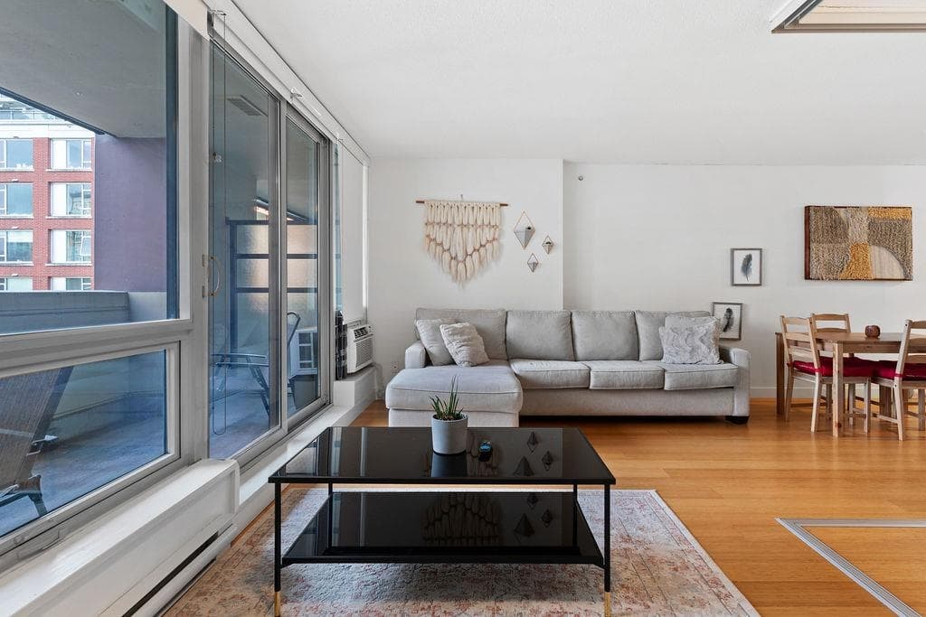 406 - 718 Main Street, Vancouver, V6A 0B1 — photo 5